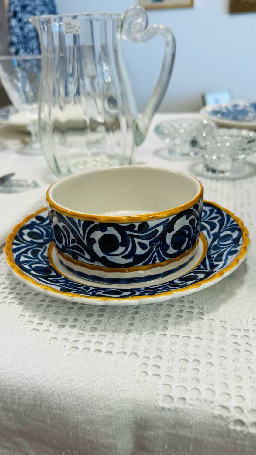 HB Quimper round sauceboat