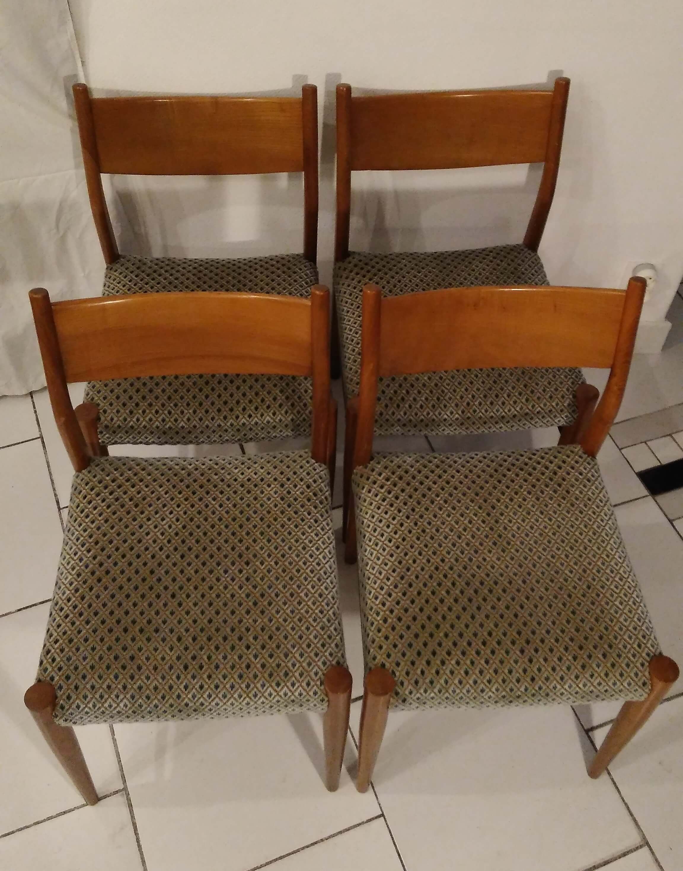 Lot of 4 vintage Scandinavian style chairs