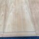 Table ronde extensible style Directoire rénovée en bois clair  avec 2 rallo