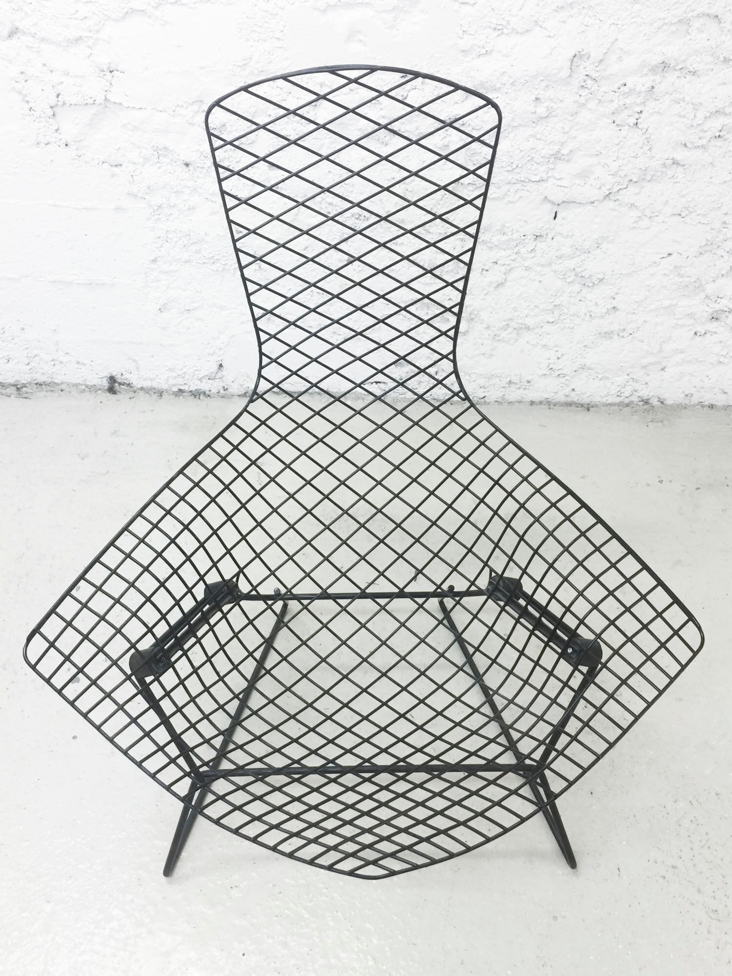 Fauteuil "bird" noir de Harry Bertoia pour Knoll 1970
