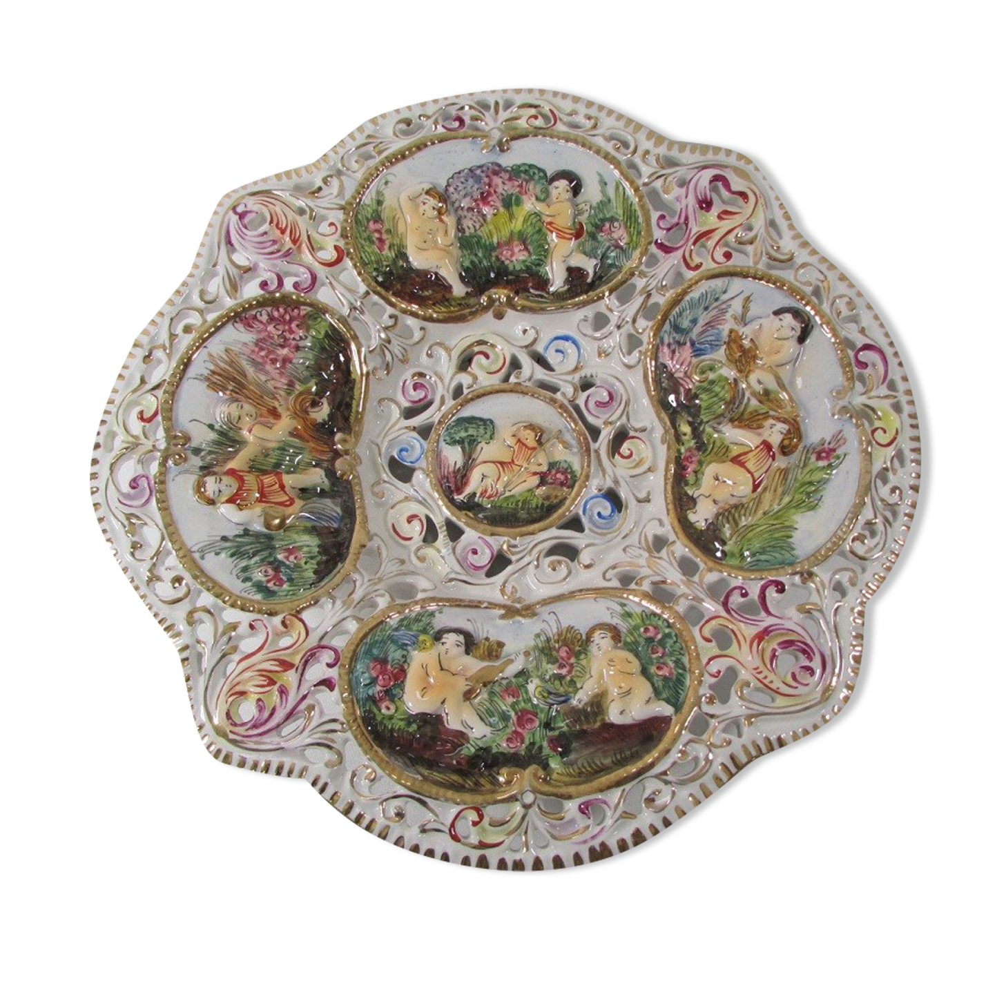 Capedimonté openwork plate, 4 seasons putto