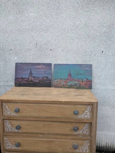 Oil on canvas paper view by day