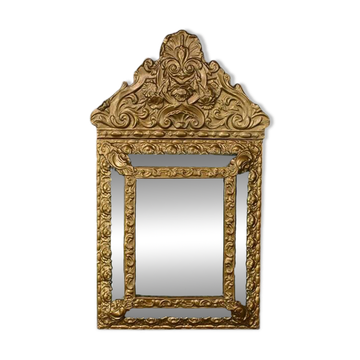 Small Mirror with Parcloses in Repoussé Brass – 1900