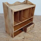 Desk shelf