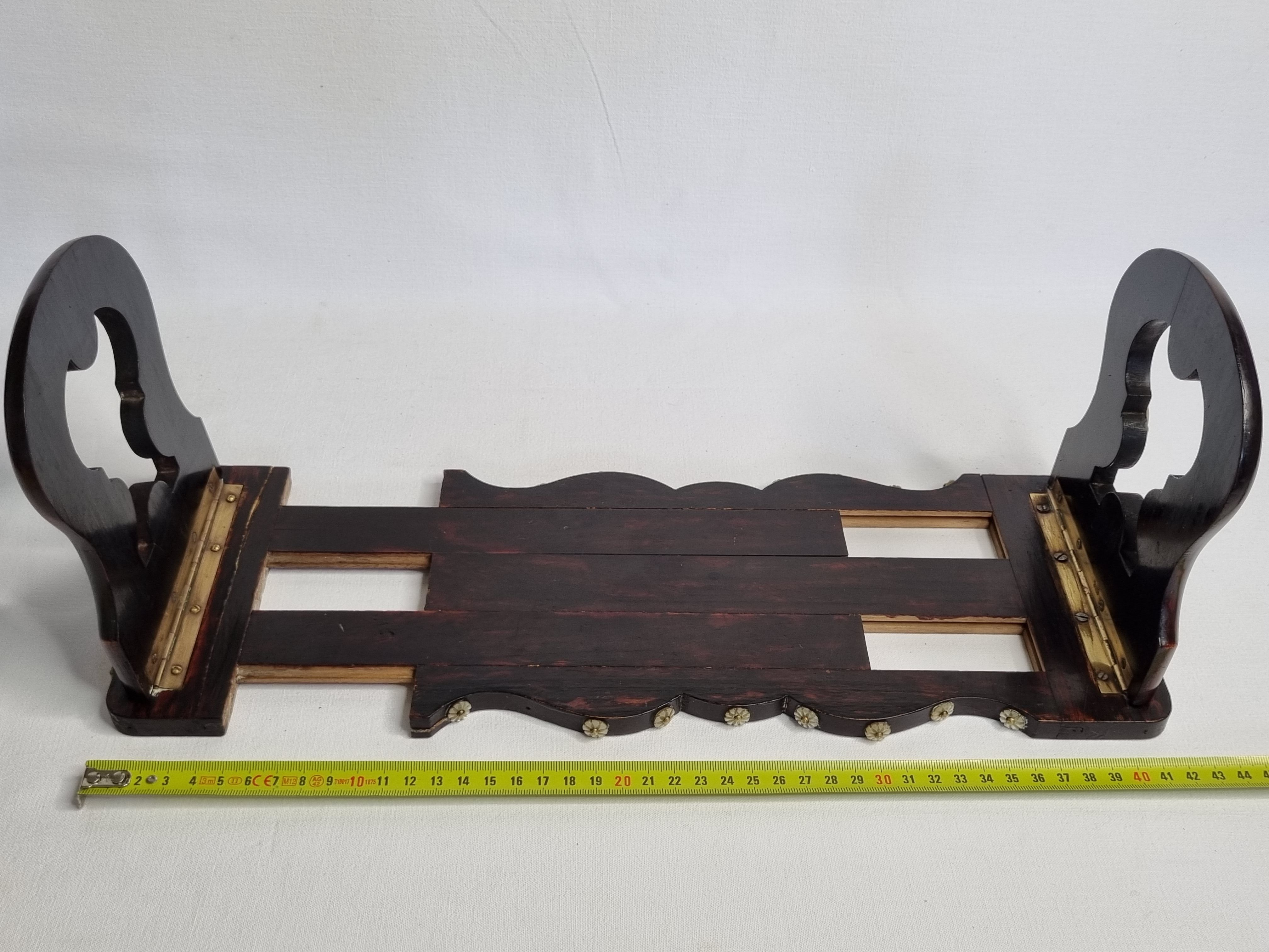 Folding bookends in wood and mother-of-pearl