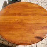 Round table, Louis Philippe style, antique patina, its 2 extensions and 4 chairs