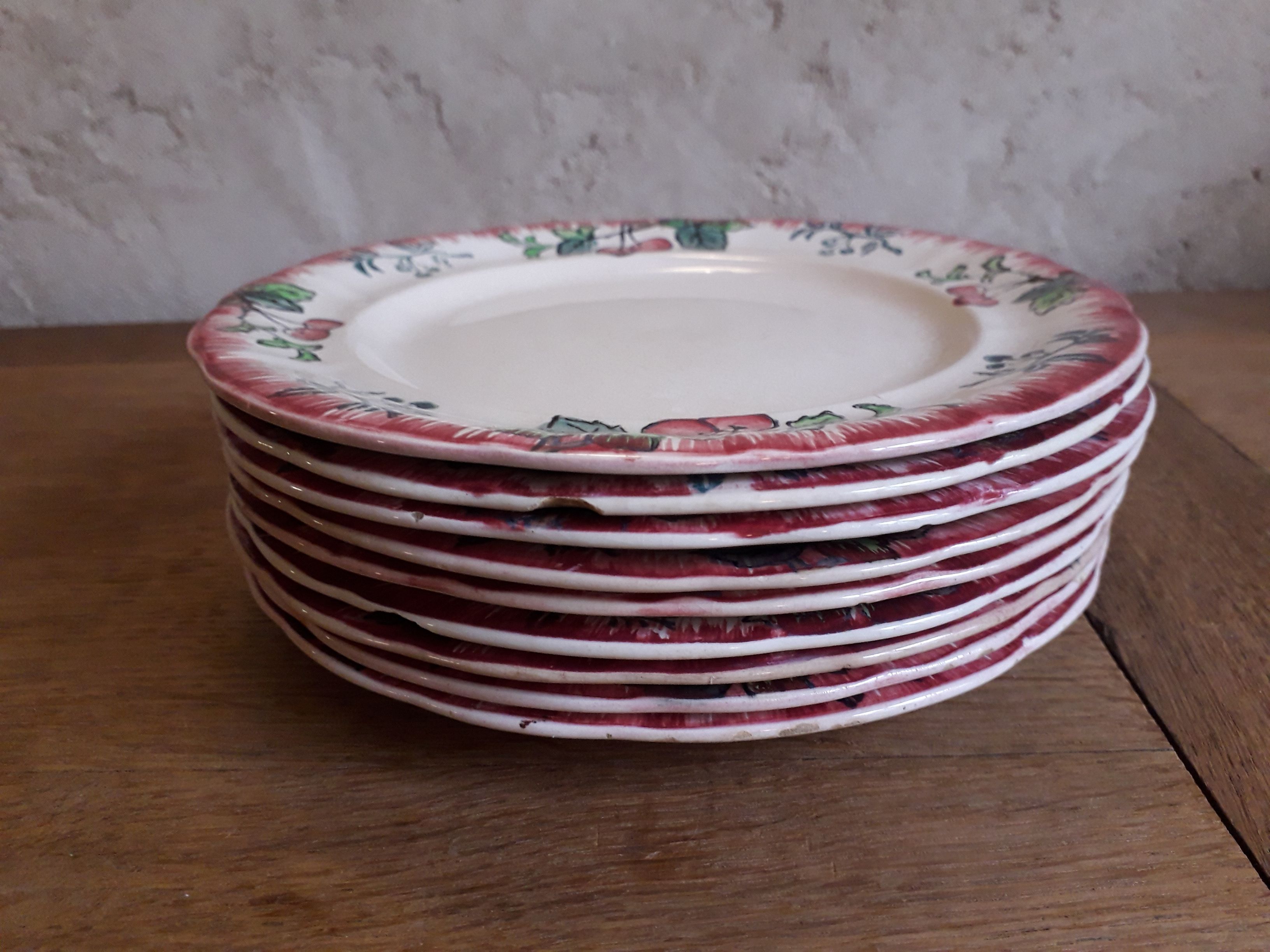 Set of 9 dessert plates Longwy moèle Montmorency end 19th