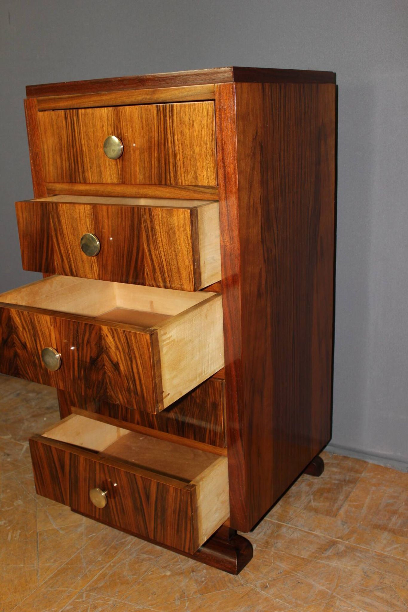 Commode Art Déco en Noyer vers 1940