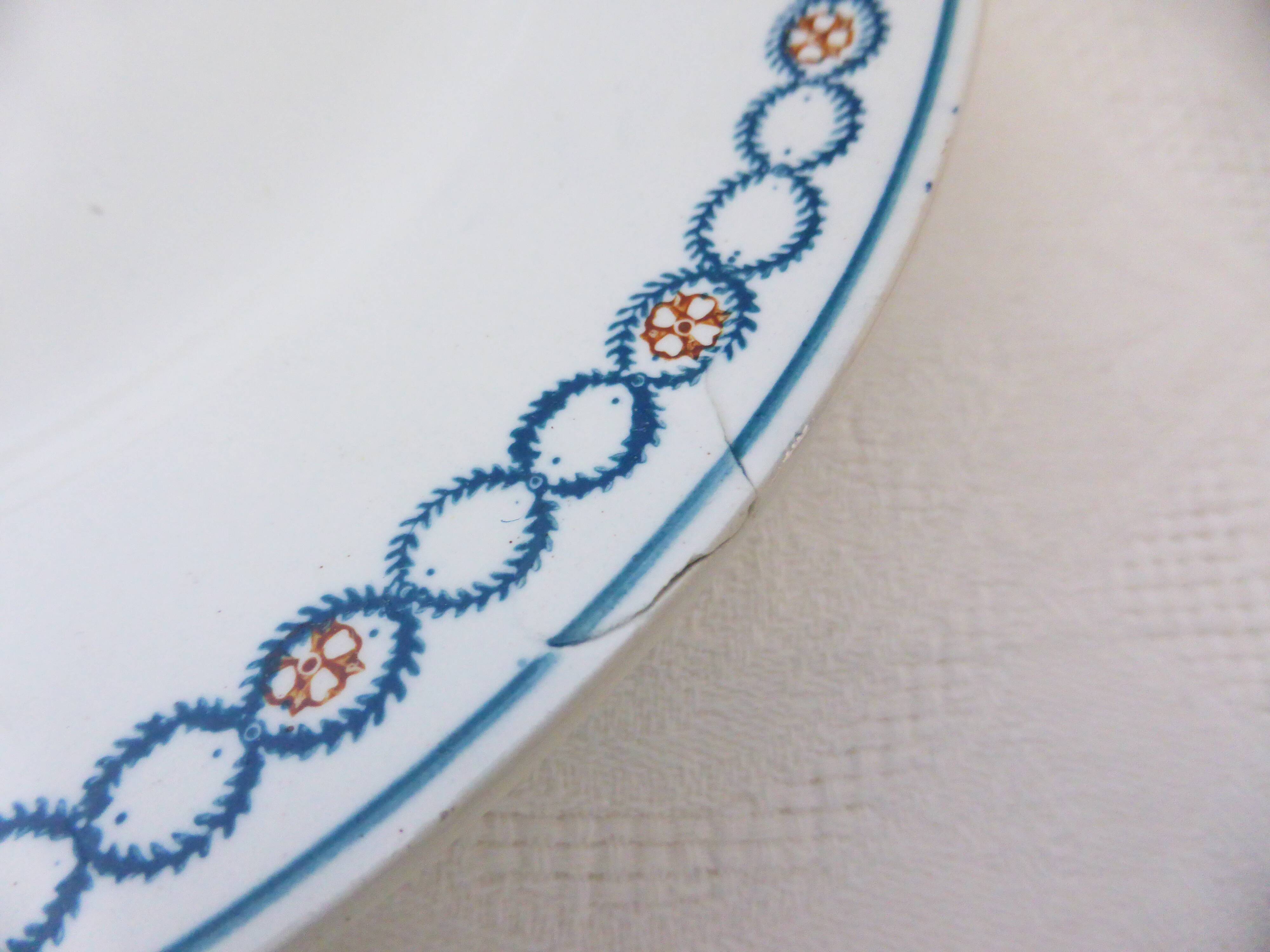 Set of 3 flat plates from Longwy model Florea 210640