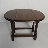 Vintage oak sidetable