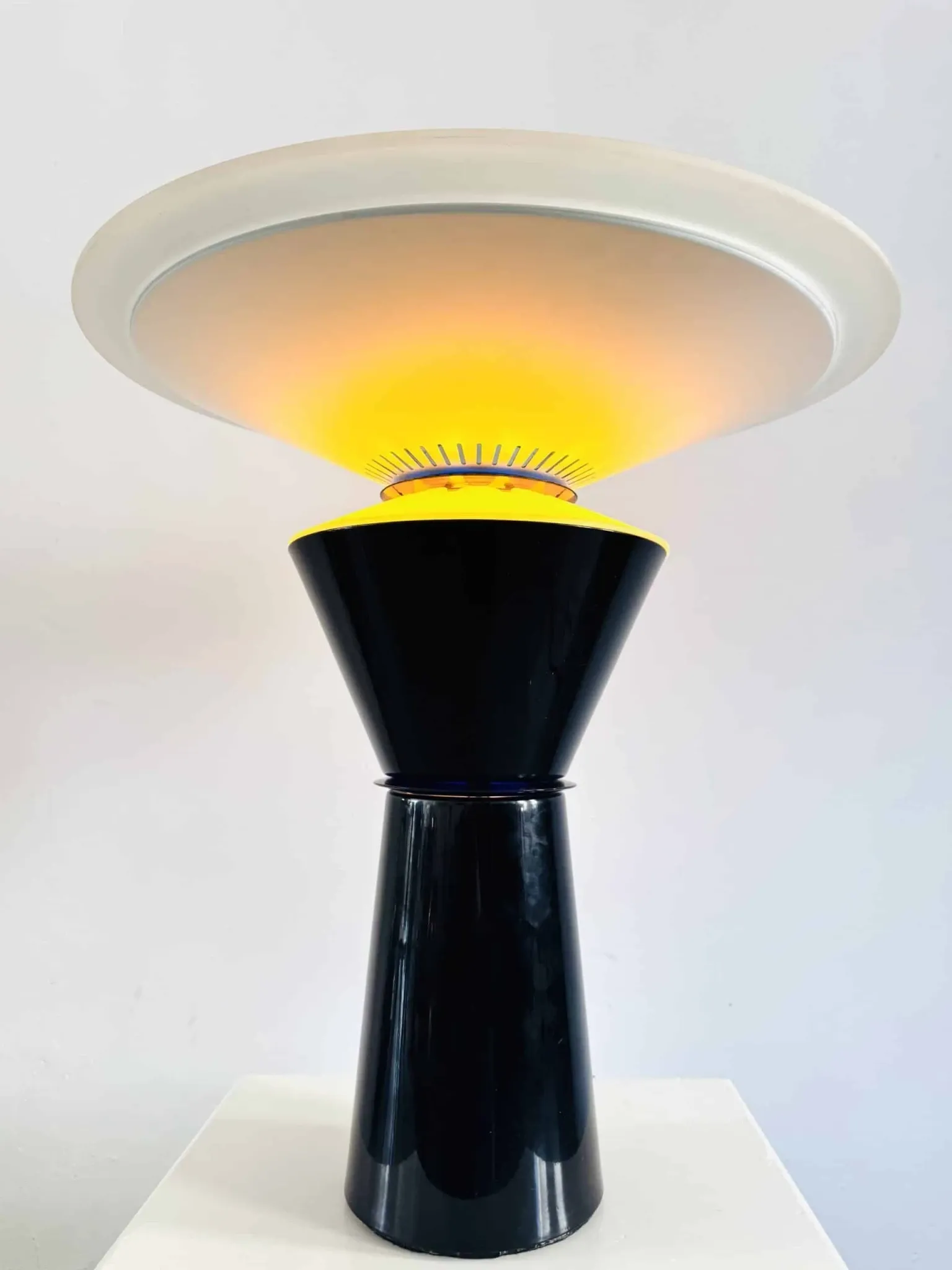 Lampe de table Giada par Pier Giuseppe Ramella pour Arteluce, Italie, 1989
