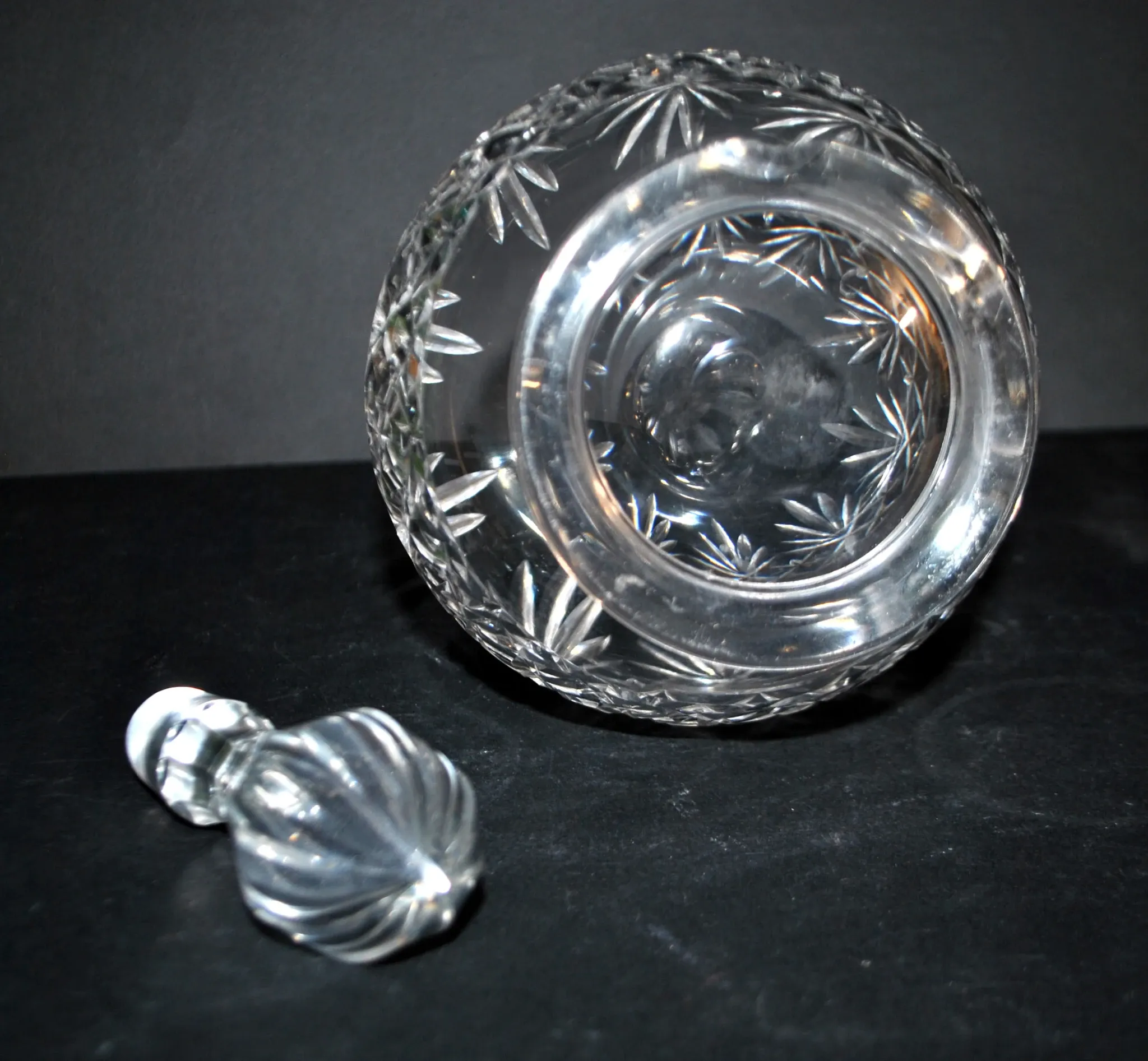 Cut crystal wine carafe Saint-Louis model VIC Massenet 1930 H34cm