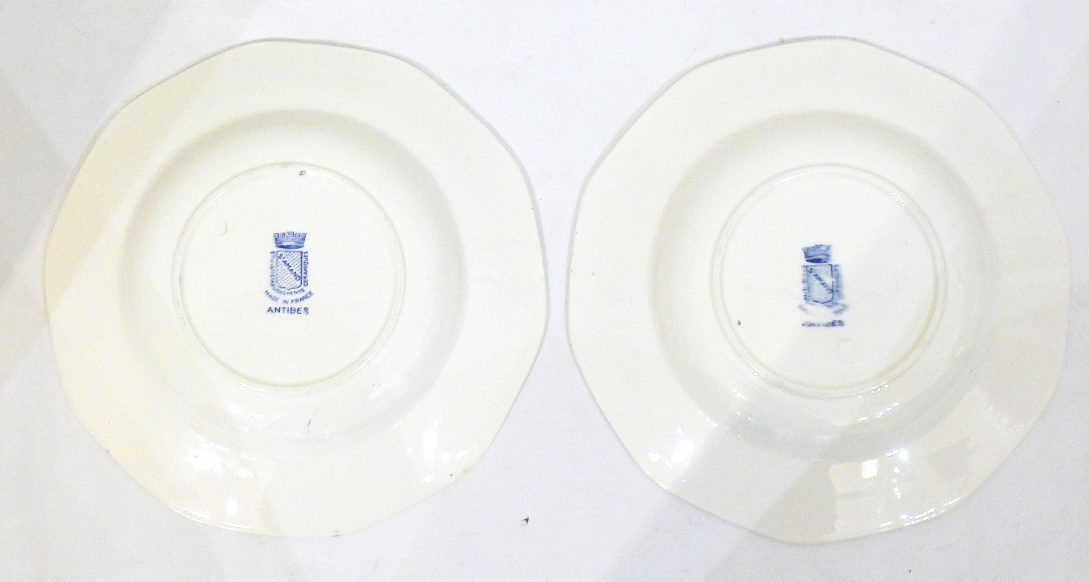 Pair of plates Saint-Amand 1930