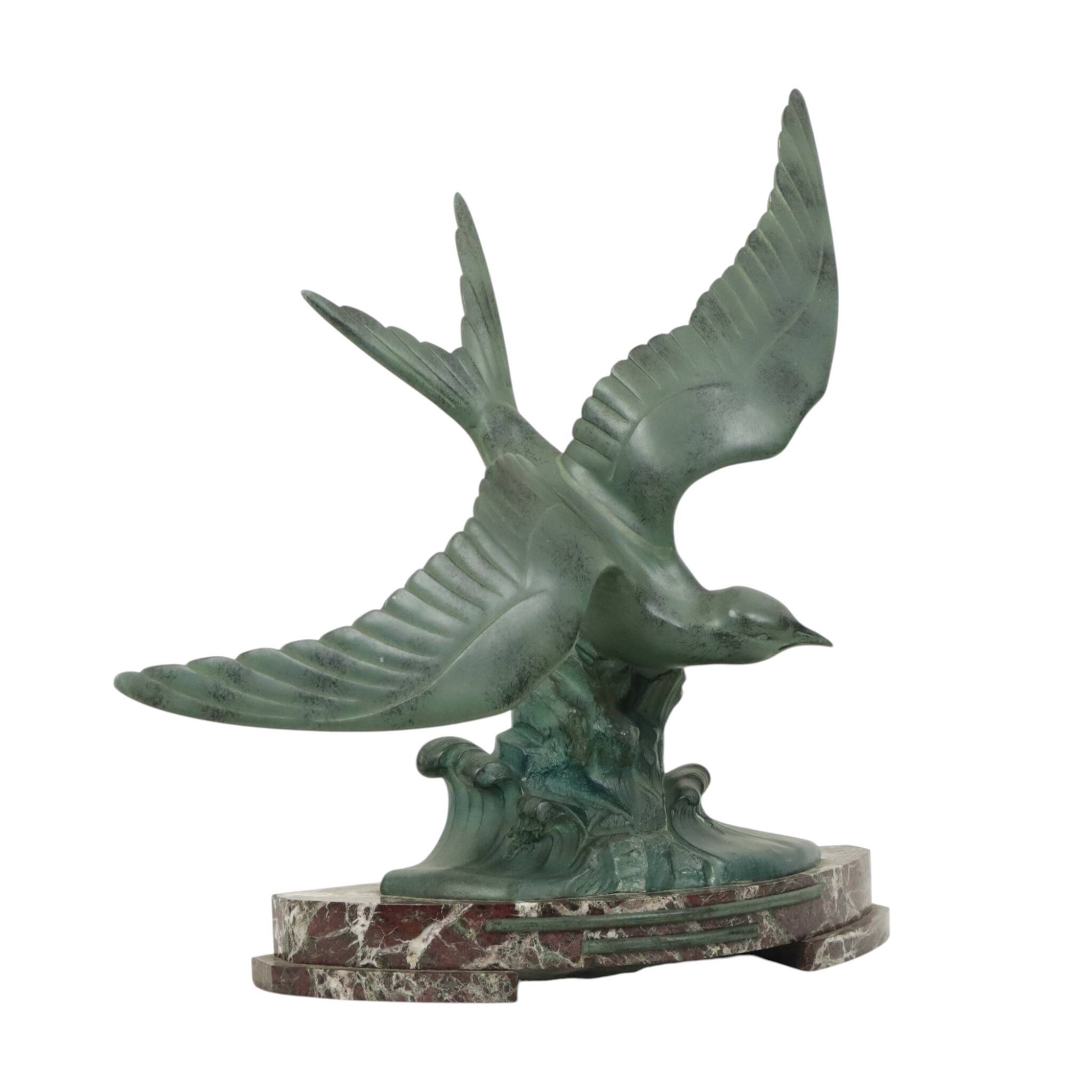 Sculpture Art Déco Goéland sur Socle en Marbre Patine Bronze 51 cm