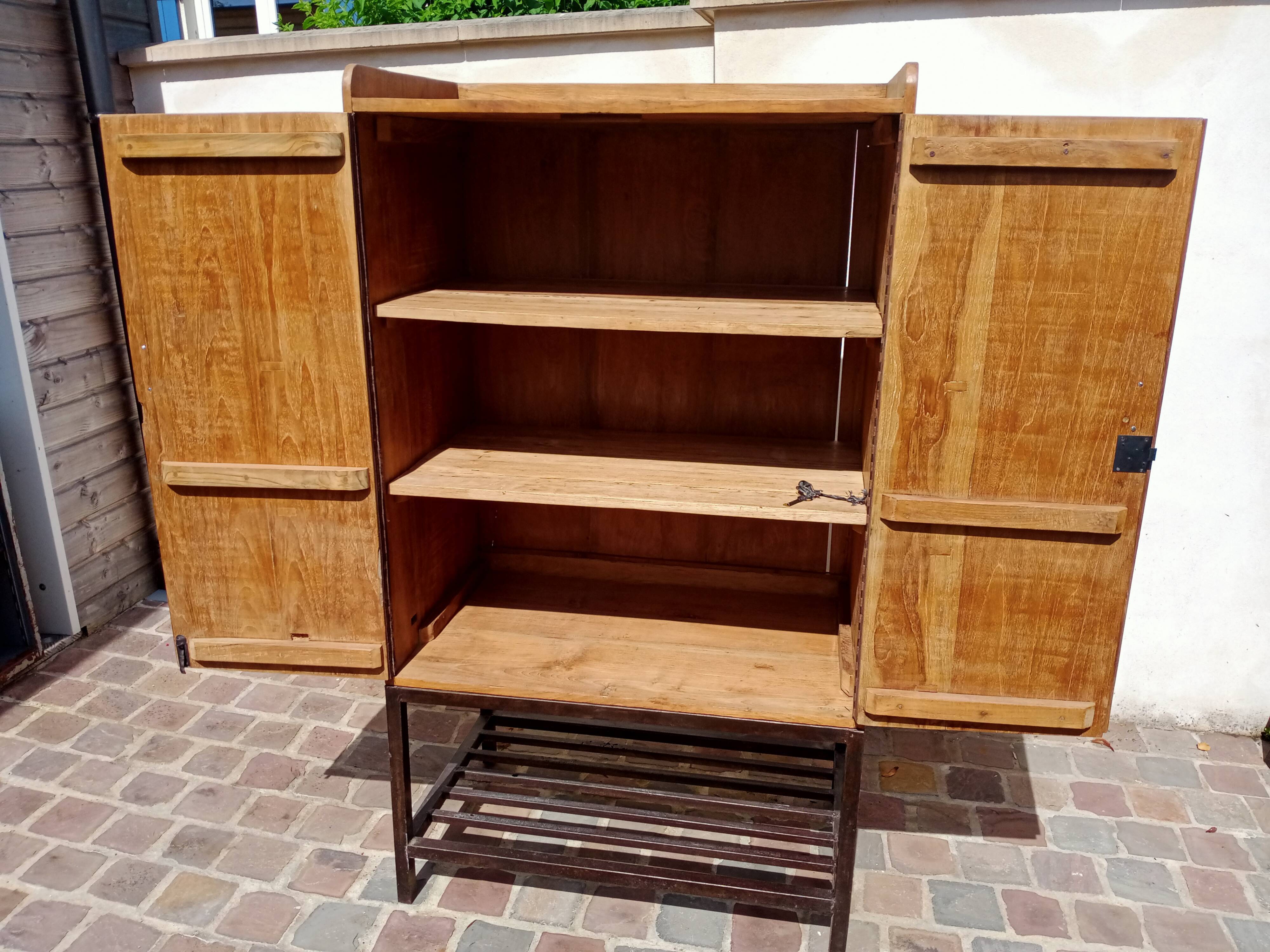 Vintage teak buffet