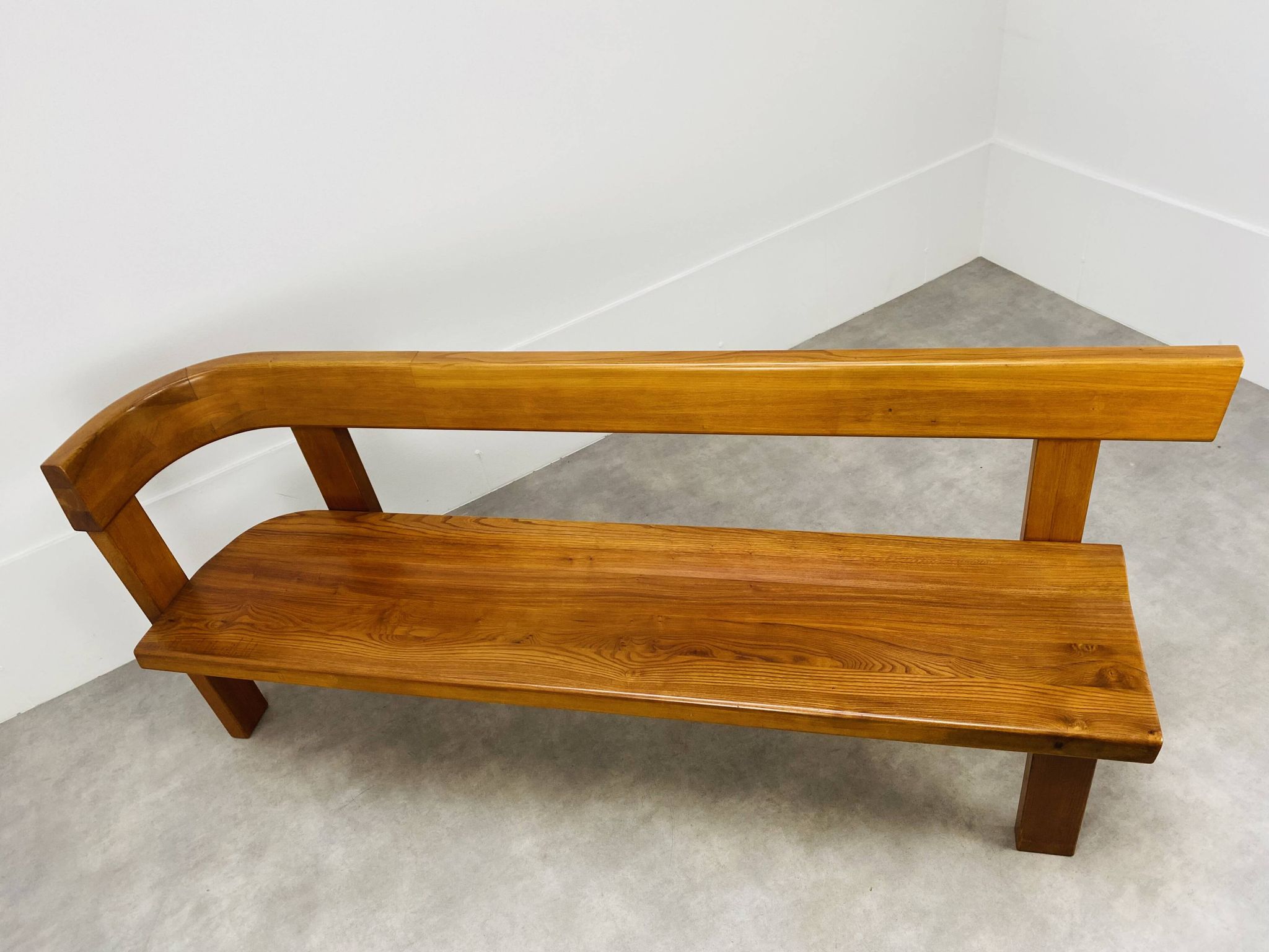 Banc d’angle Pierre Chapo S35 en orme