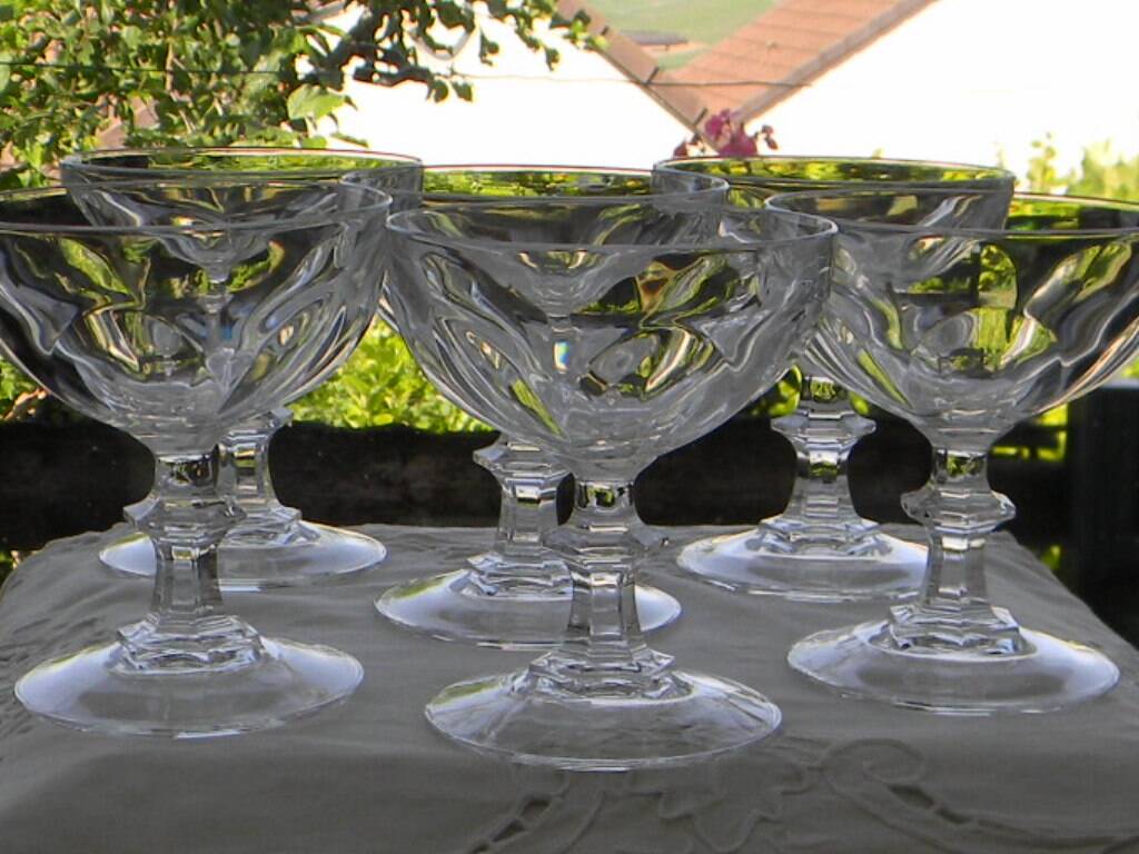 Set of 6 ARQUES crystal champagne glasses. Rambouillet model.