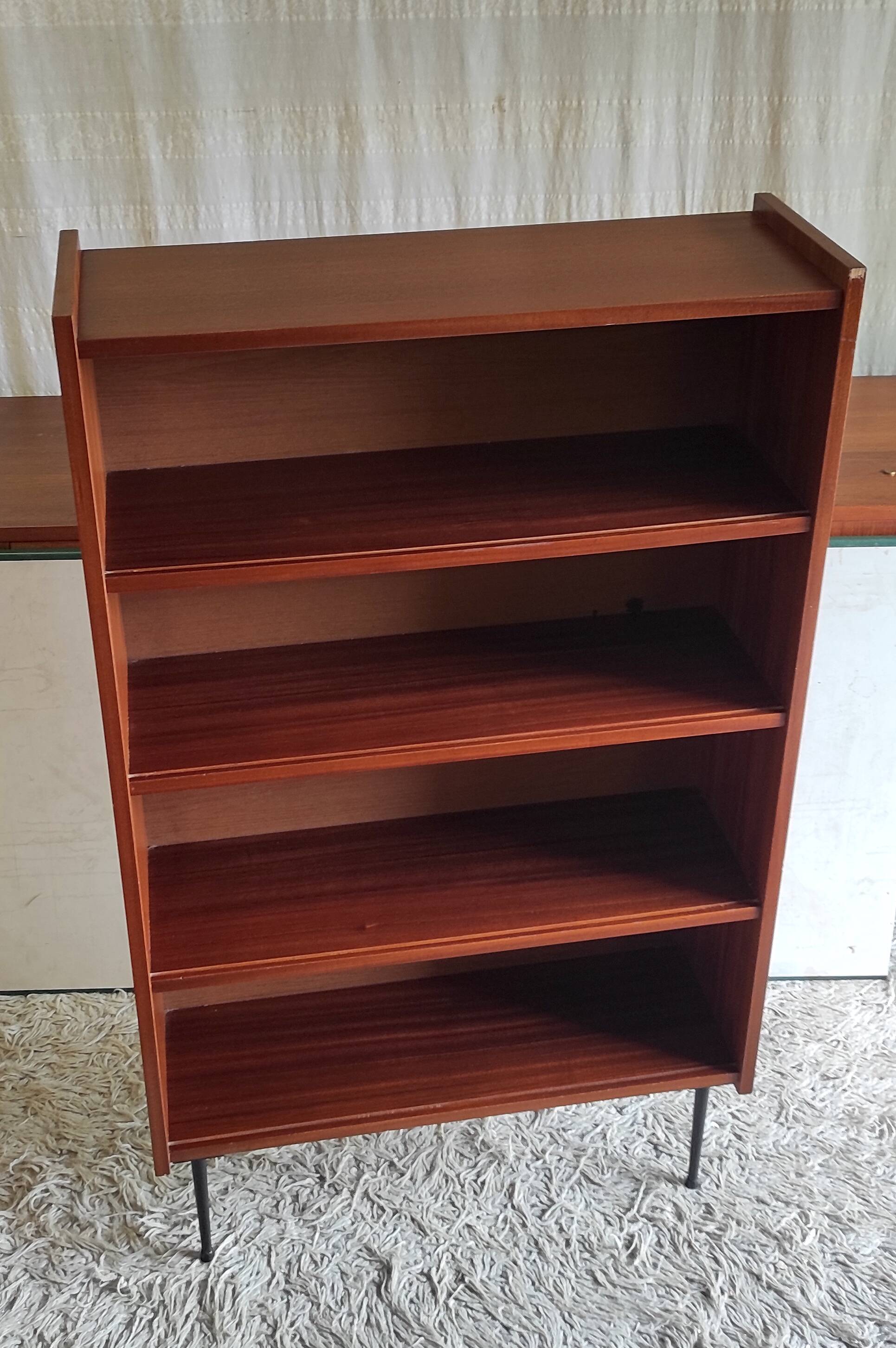 Modernist teak bookcase - 1960s