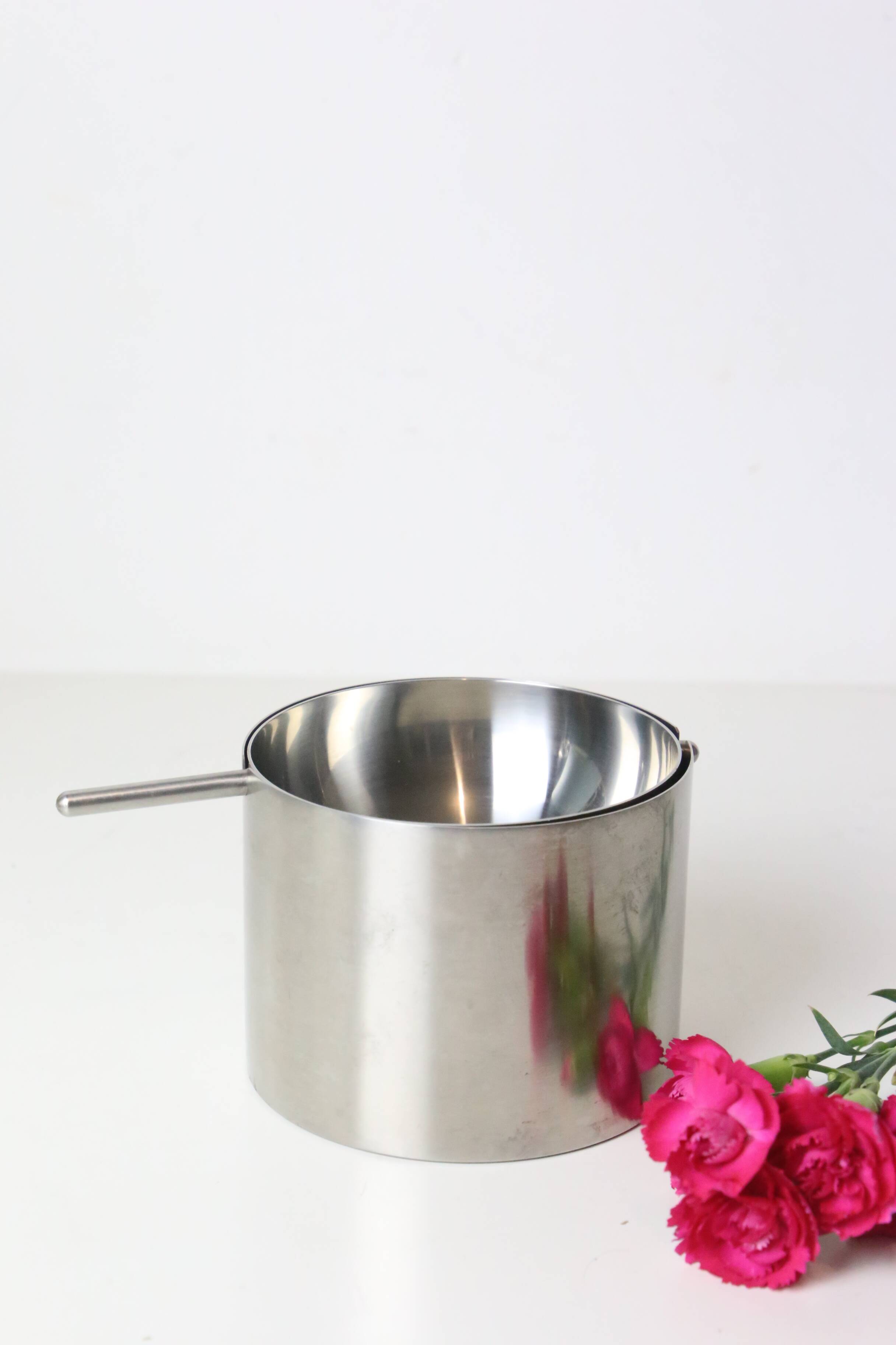 Cendrier design Arne Jacobsen 1960
