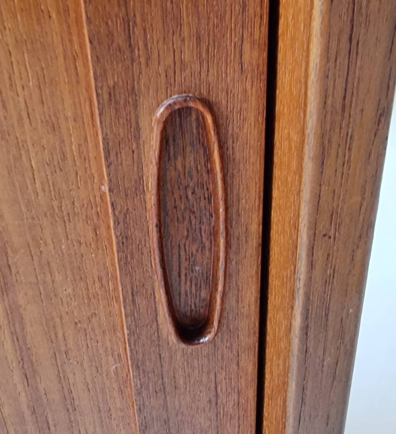 Armoire du milieu du siècle