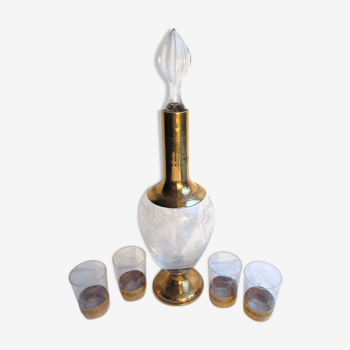 Liquor service, carafe and 4 glasses, vermeil and chiseled crystal, Louis XVI knot