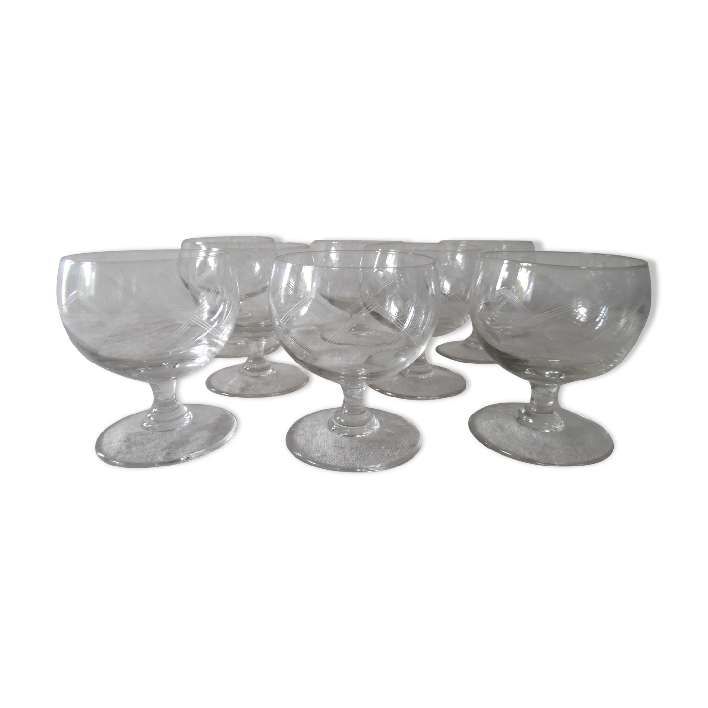 Verres anciens ciselés