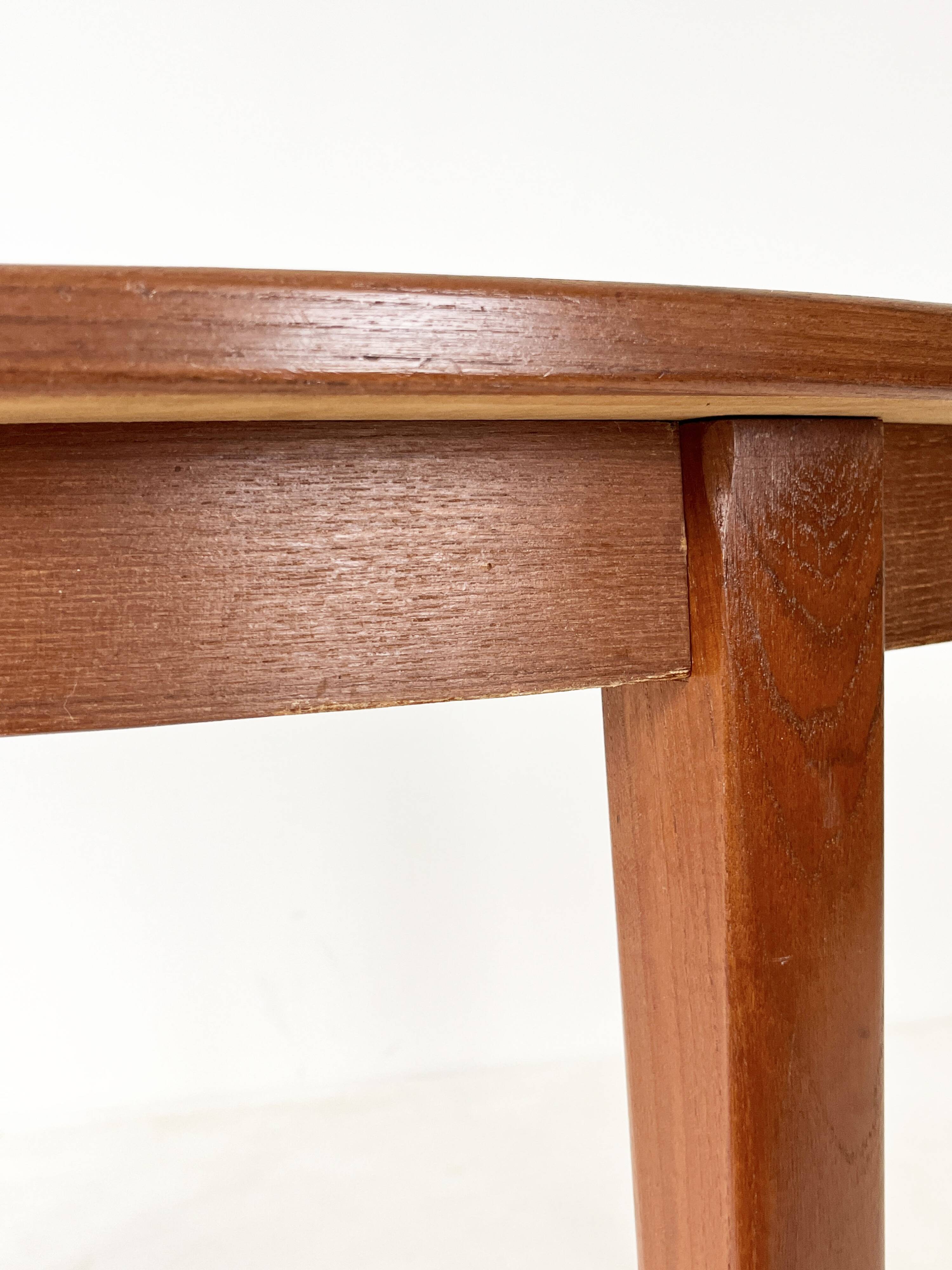 Table ronde extensible en teck