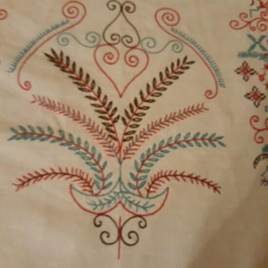 Embroidered cotton tablecloth 90s