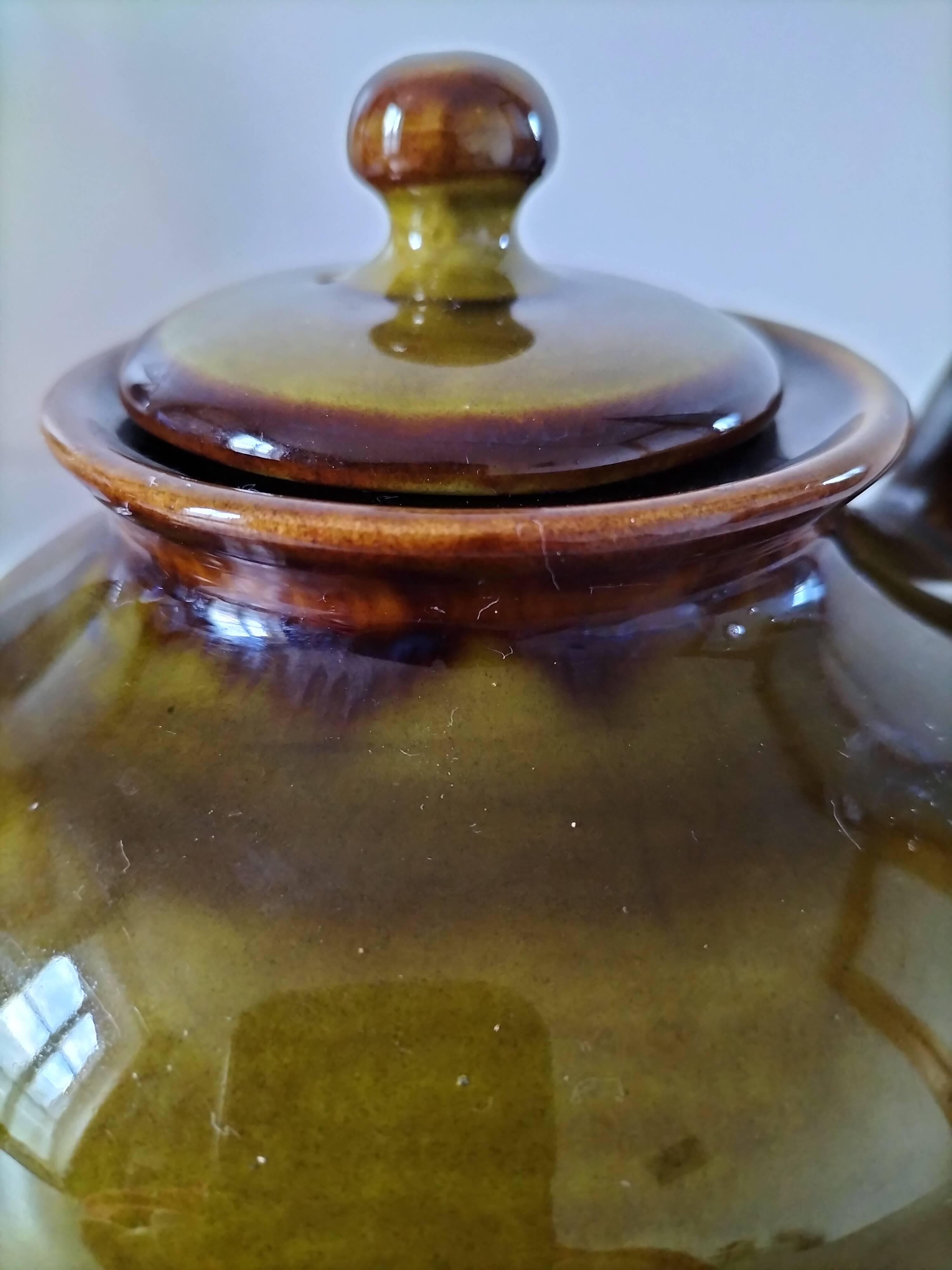 Saint Clément earthenware teapot