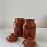 2 ceramic pots