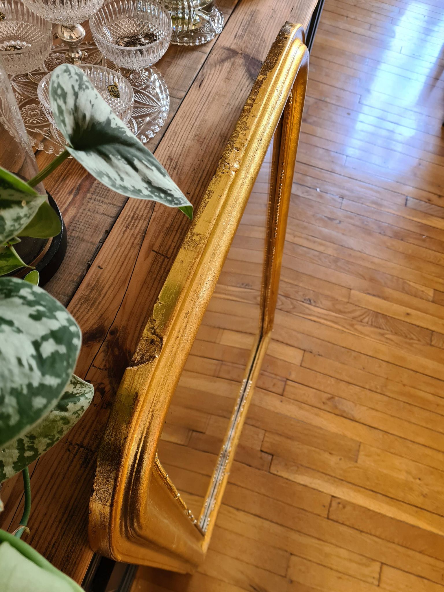 Old Louis Phillipe mercury mirror in gilded stucco with leaf