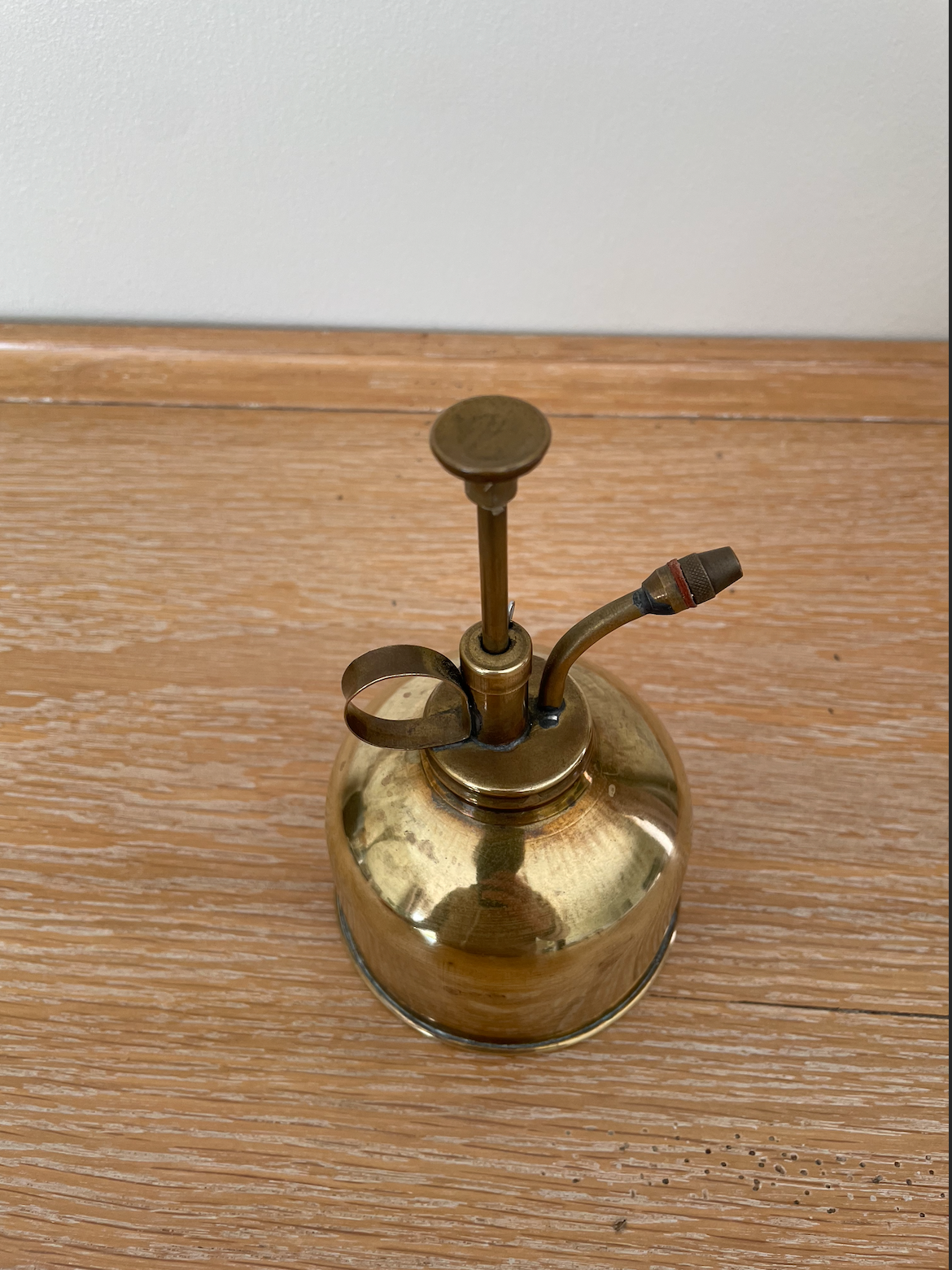 Brass plant mist