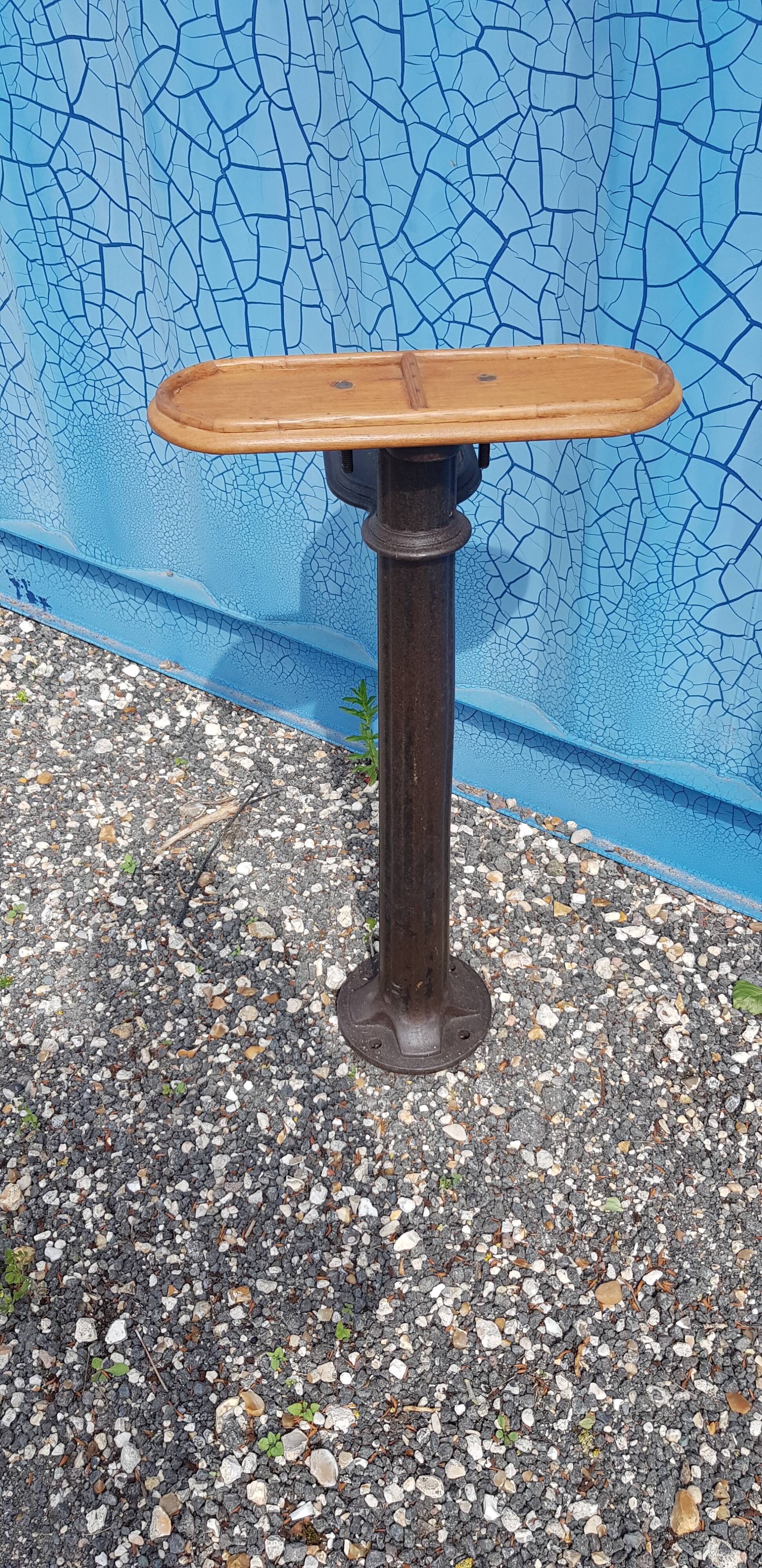 Console en fonte et tek