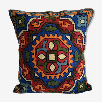 Hand-embroidered ethnic wool cushion cover 40x40 cm