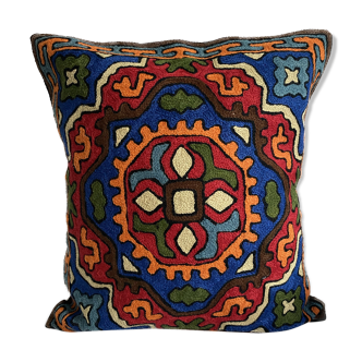 Hand-embroidered ethnic wool cushion cover 40x40 cm