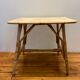Table basse en rotin vintage
