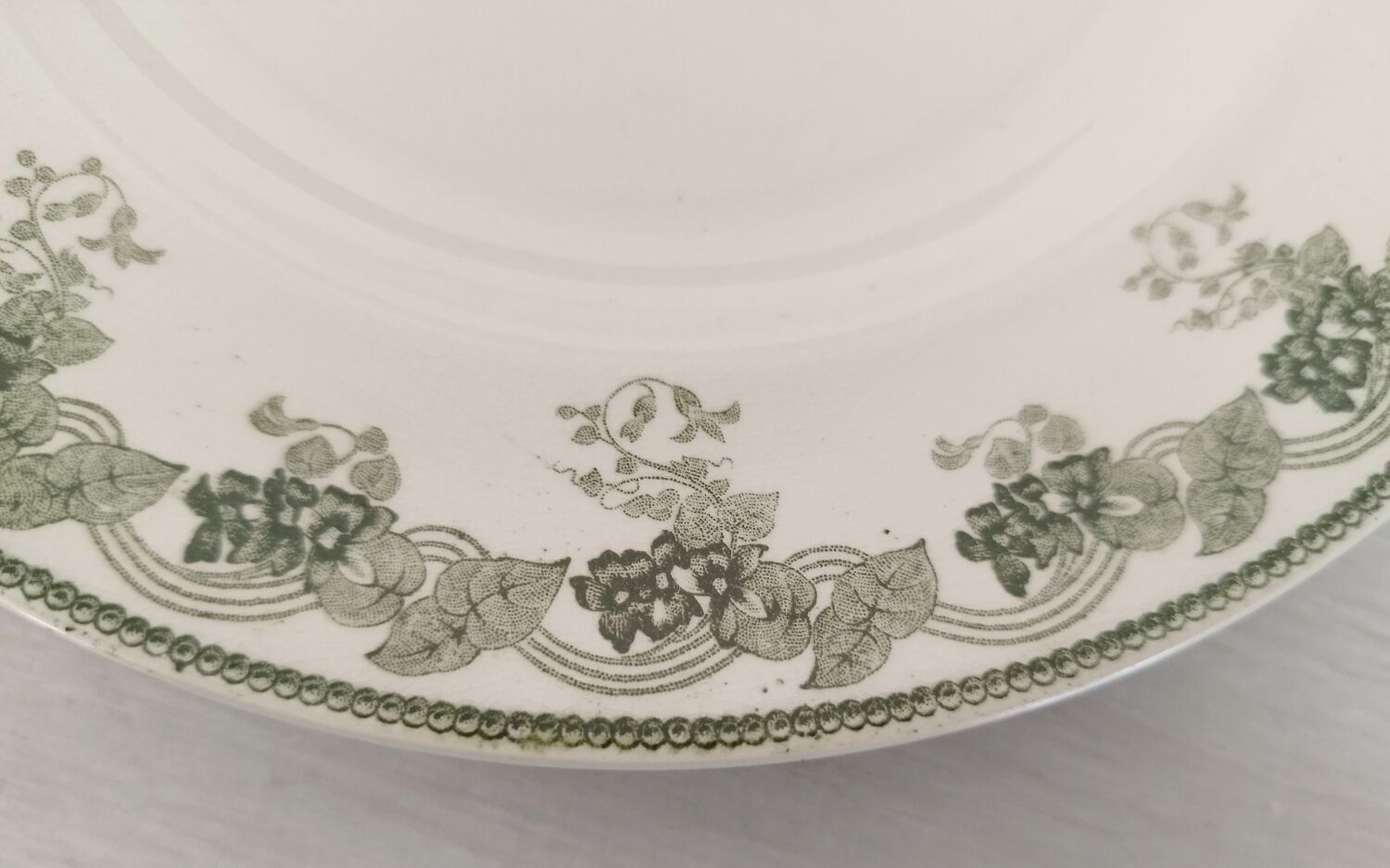 Flat Faience Plate Old Wolves Mill Hamage Violetta