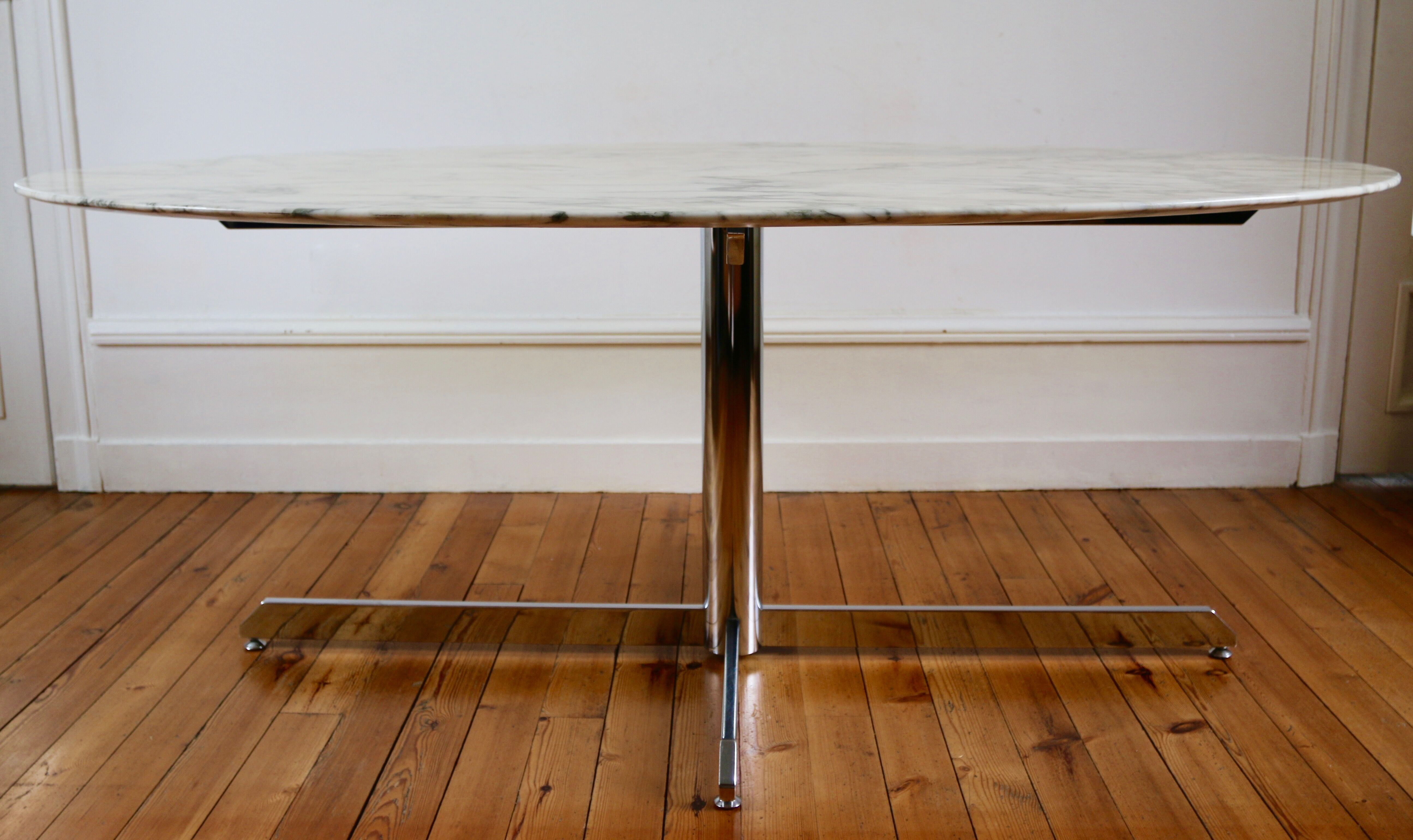 Marble dining table for Roche Bobois