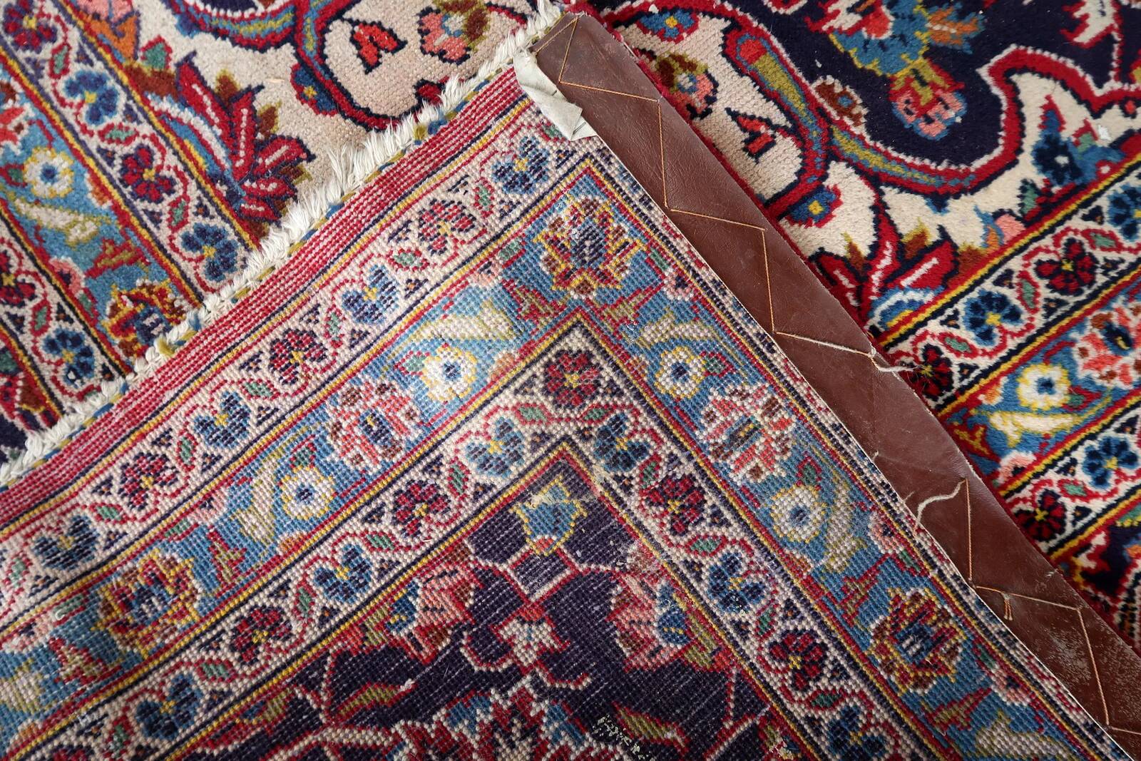 Antique Kashan wool rug, medallion & allover floral, crimson & navy, c. 1920s — 283 × 384 cm — 1C1279