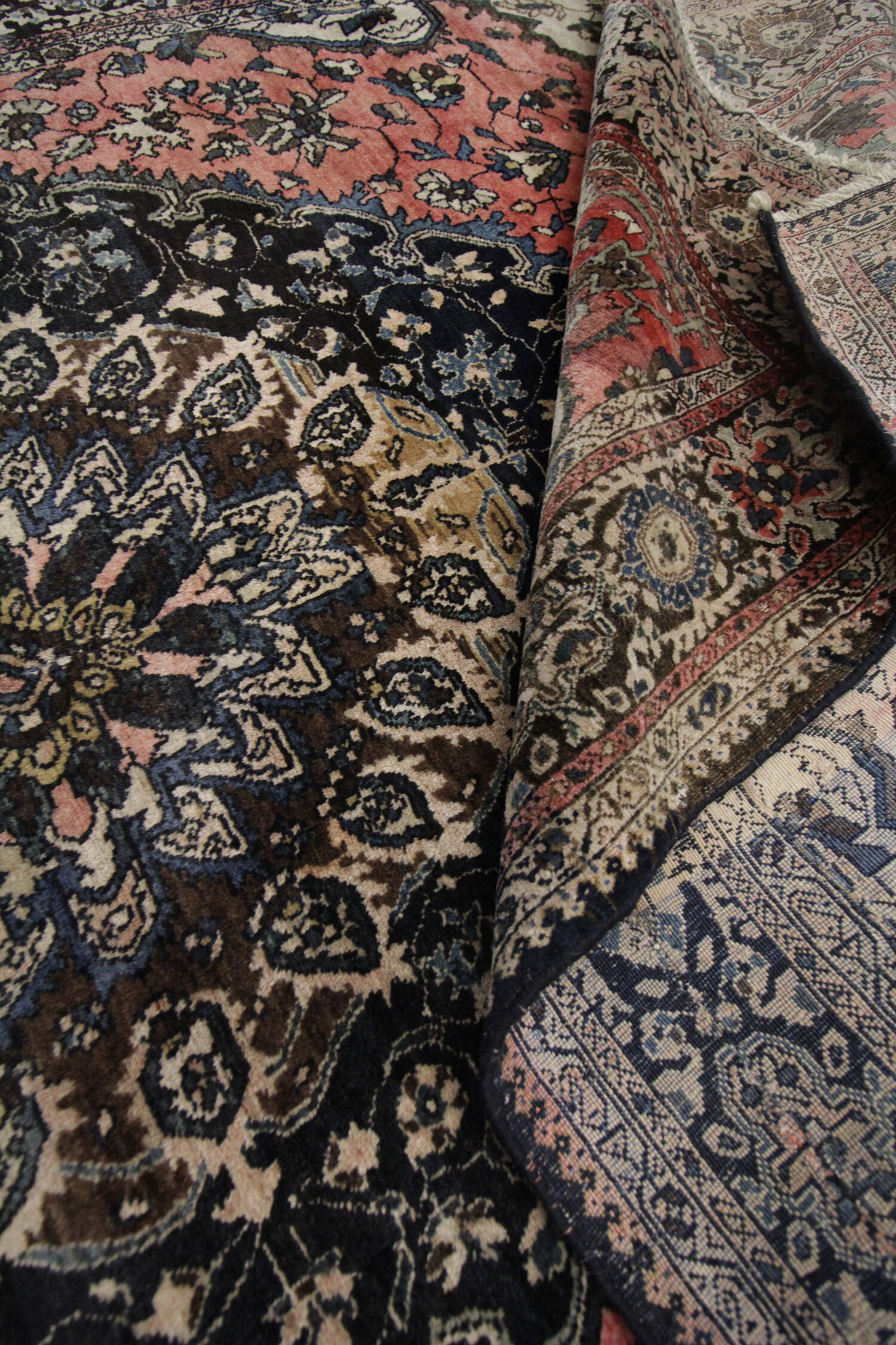 Antique Persian Farhan Area Rug 113x192cm
