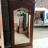 Armoire bonnetiere ancienne en bois massif