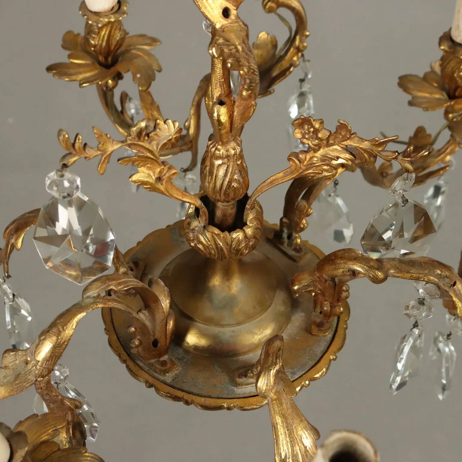Antique Rococo-style chandelier in gilded bronze, 20th century.
