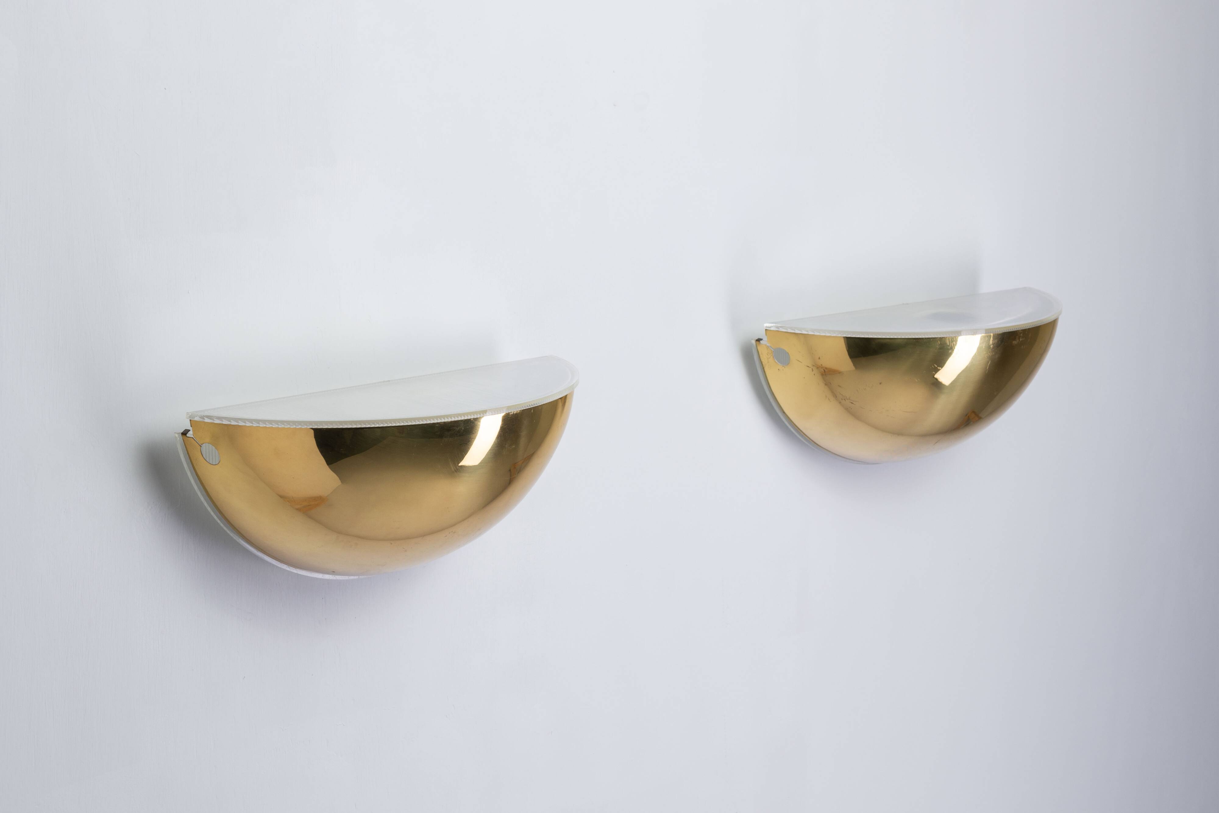 ‘‘Quarto 453’’ wall lamps by Tobia Scarpa for Flos, Italy, 1970s.