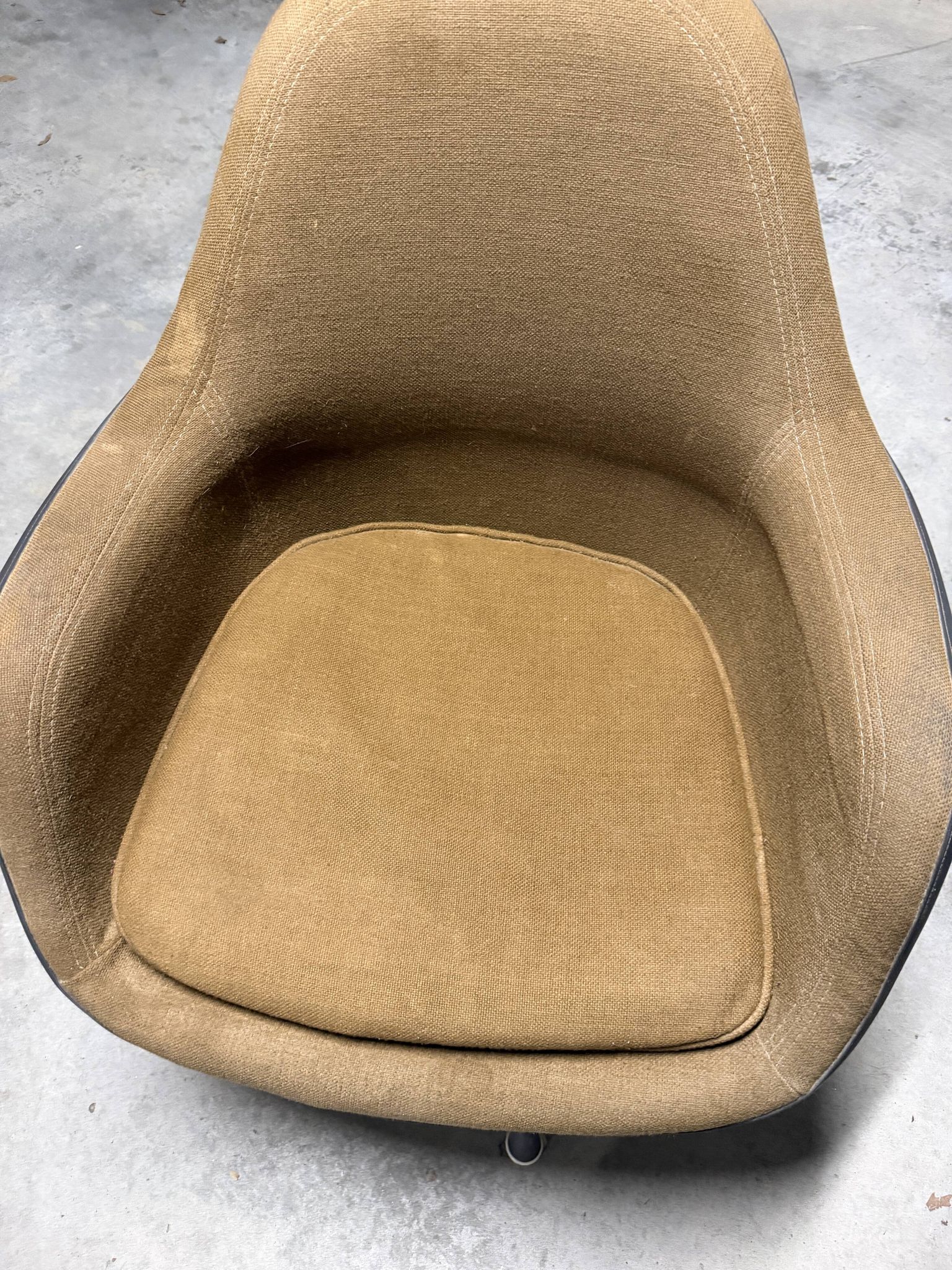 Fauteuil «Loose Cushion » Charles & Ray Eames pour Herman Miller 1970