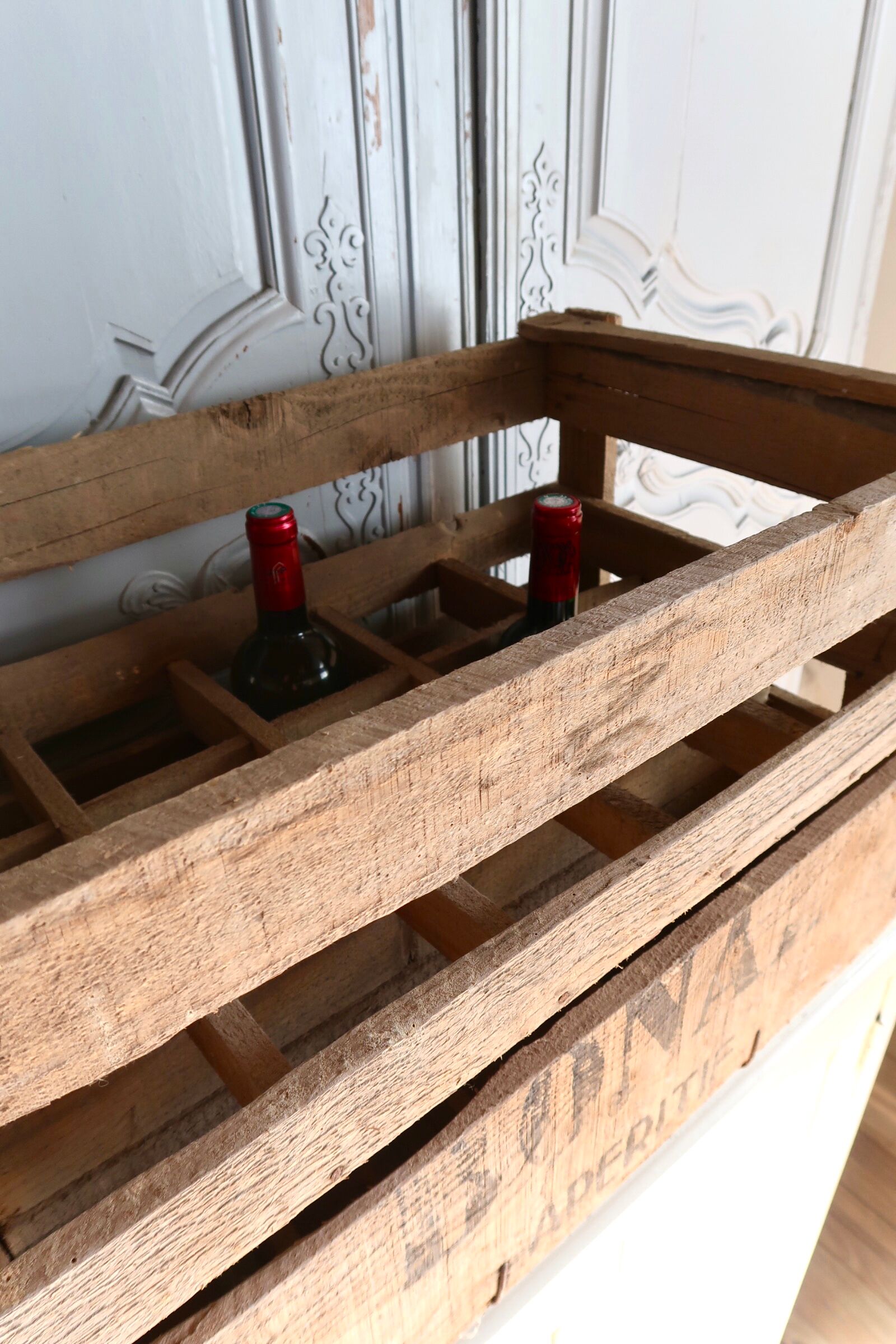 Wooden bottle locker box