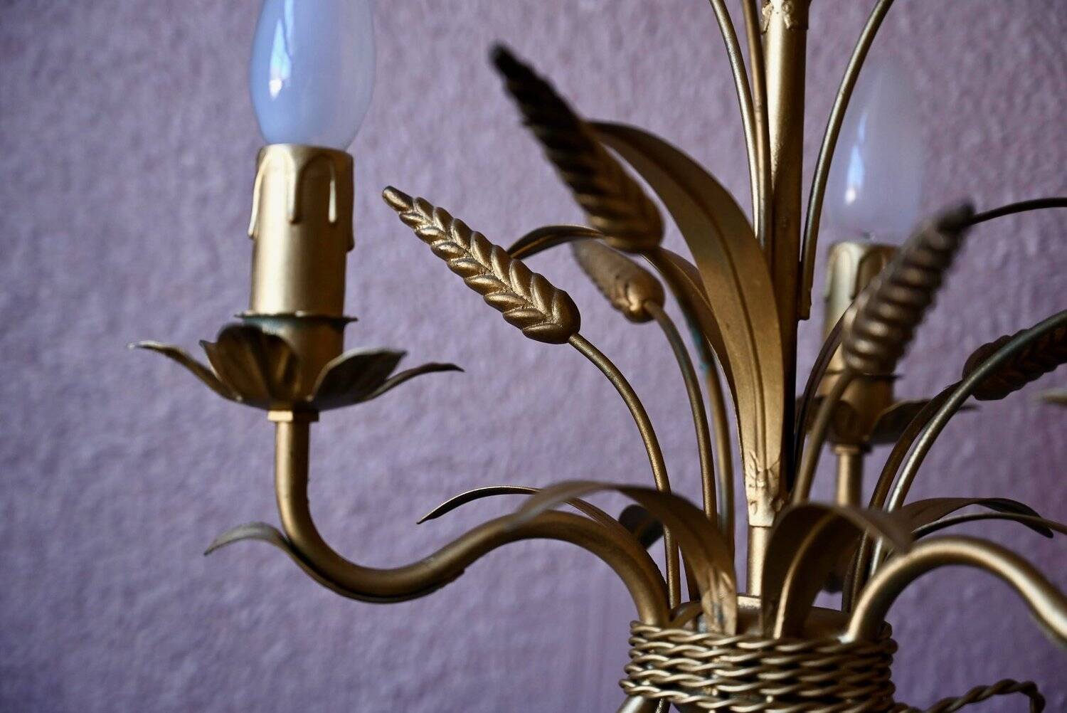 Vintage wheat spike chandelier in gold metal, 3 lights, 1970s Hollywood Regency.