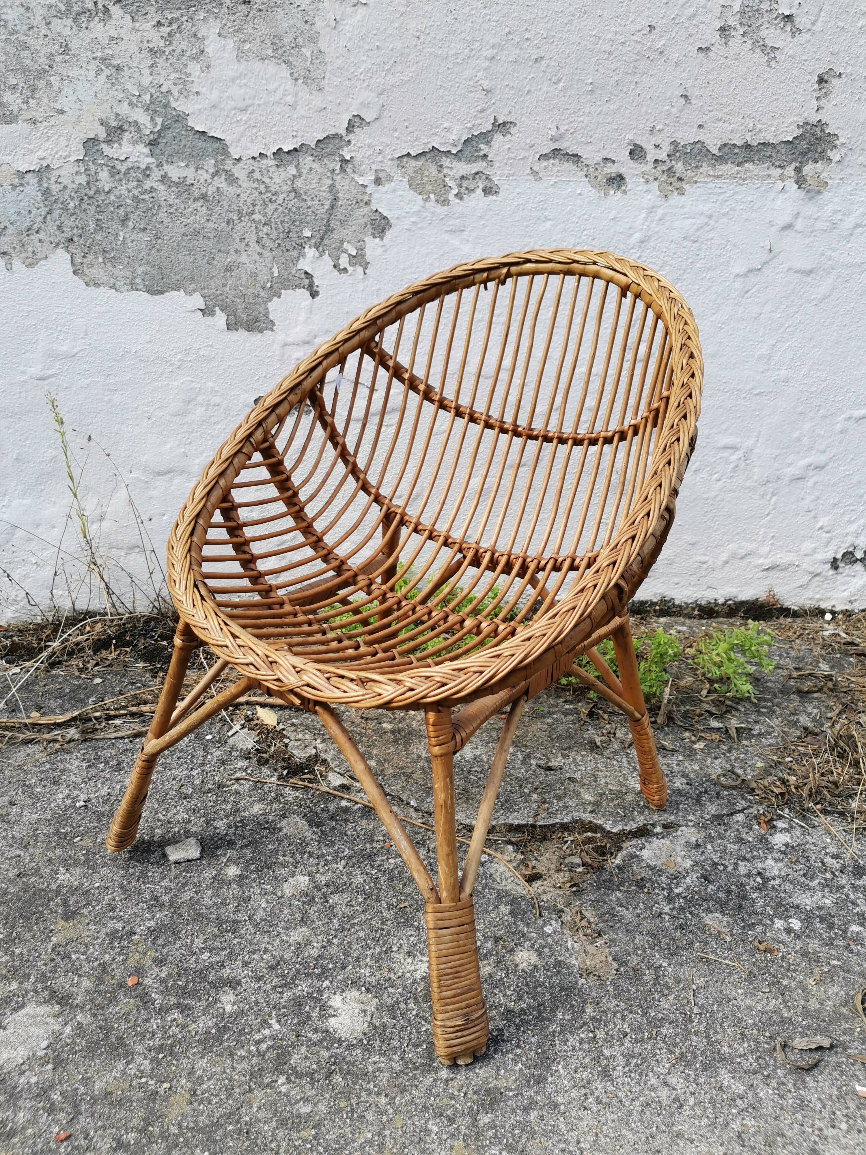 Wicker child seat