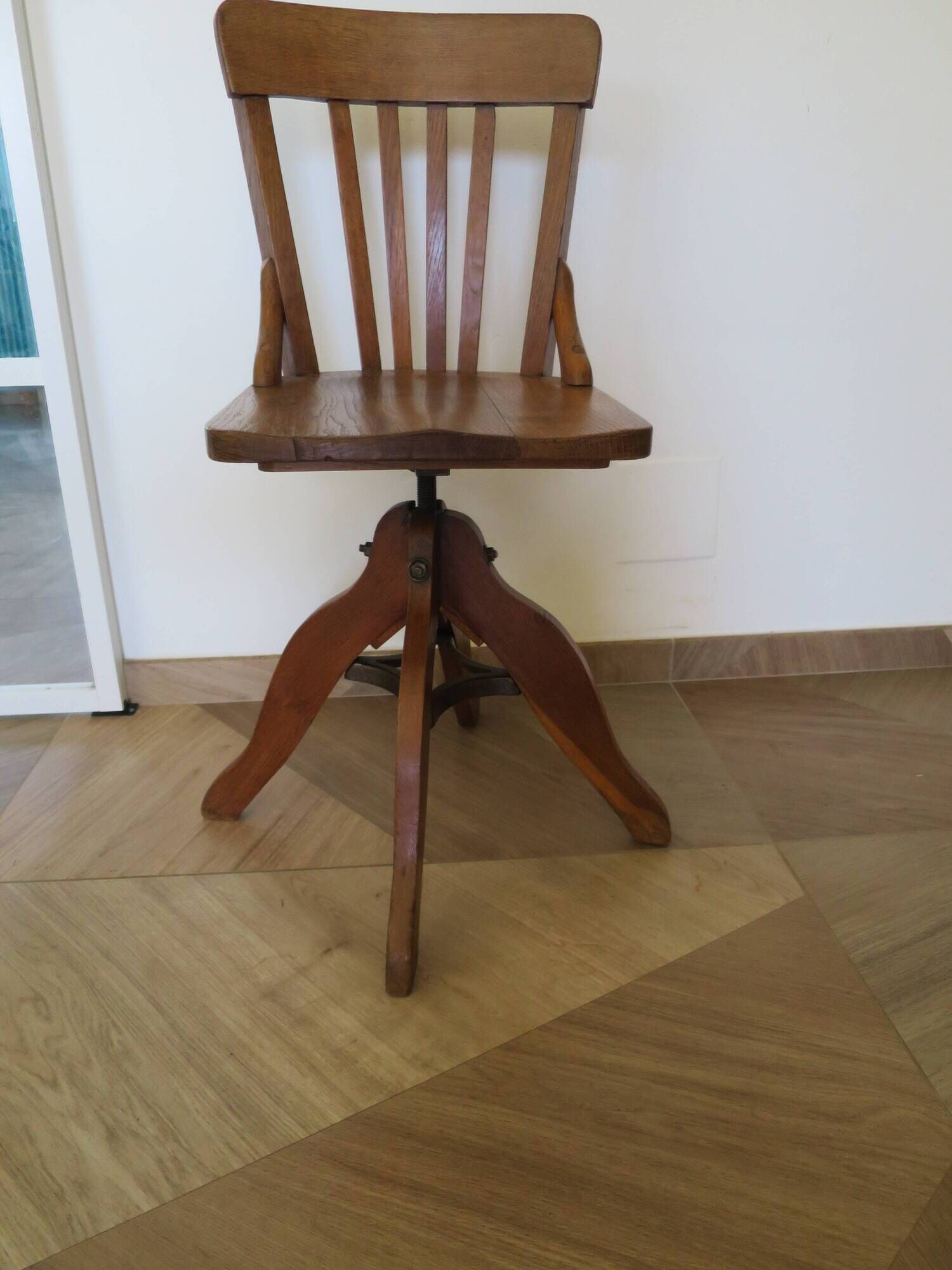 Rare American office chair - wooden - swivel - 50s/60s - child