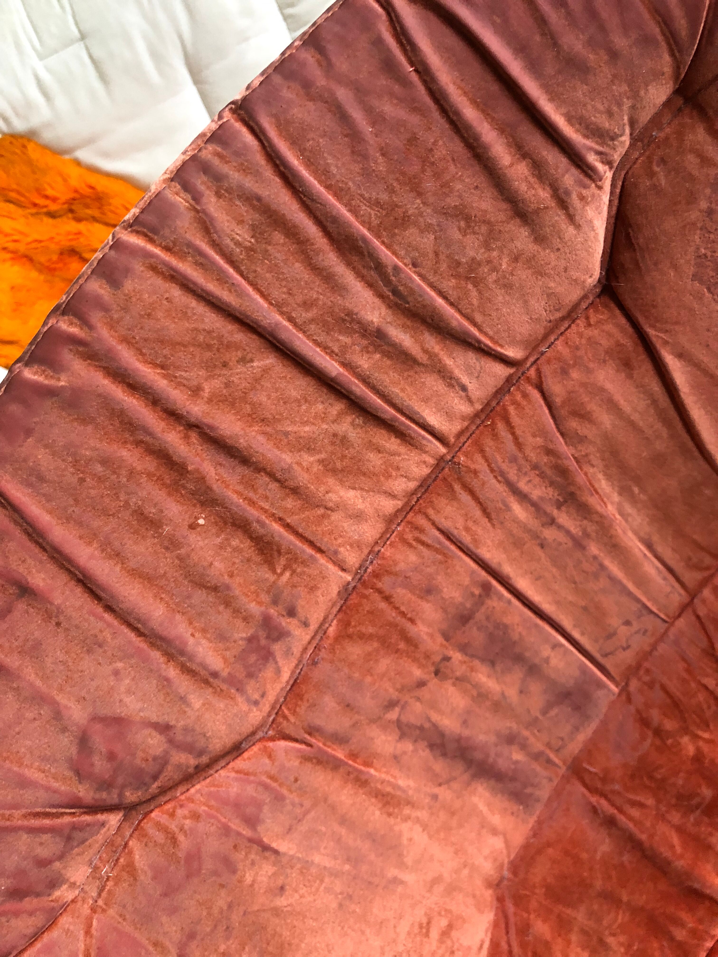 Vintage wired chair 70