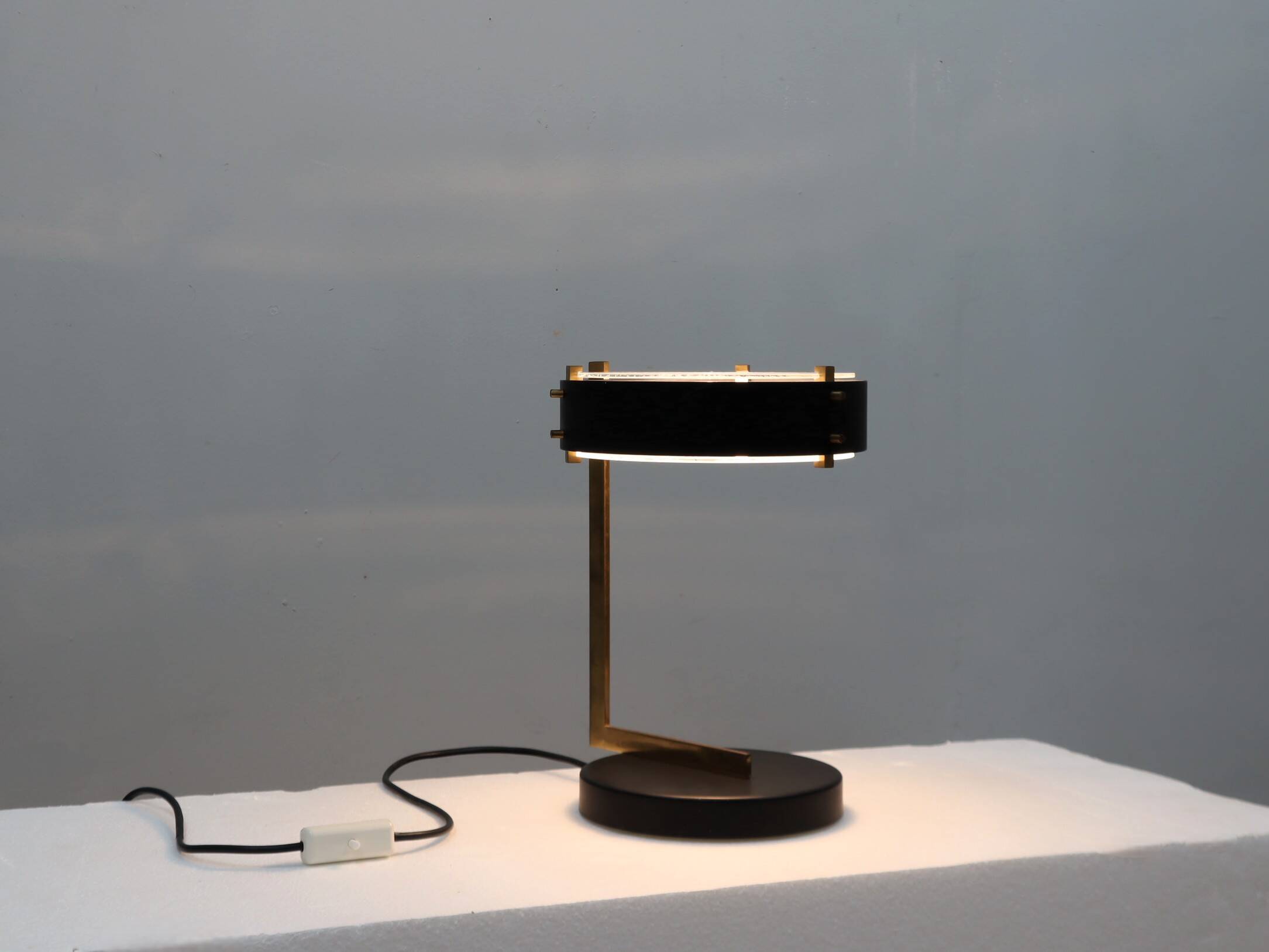 Lampe de table O-Luce rare de milieu de siècle Tito Agnoli années 1950